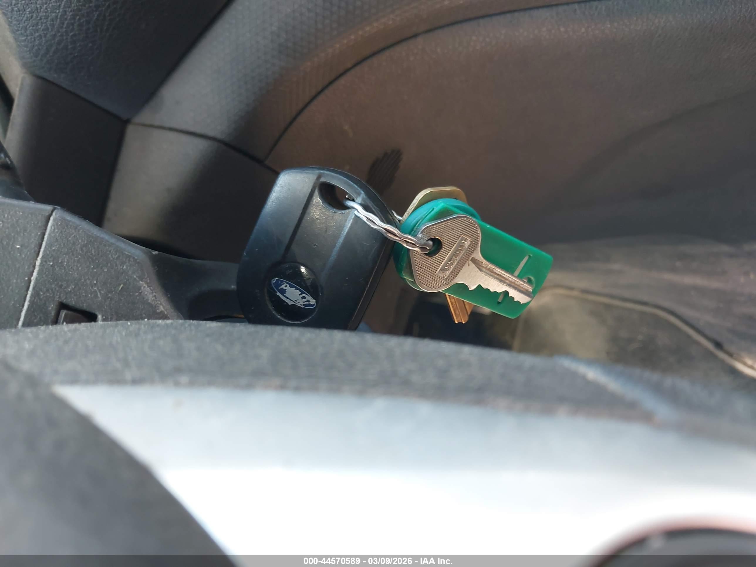 FORD TRANSIT image 11