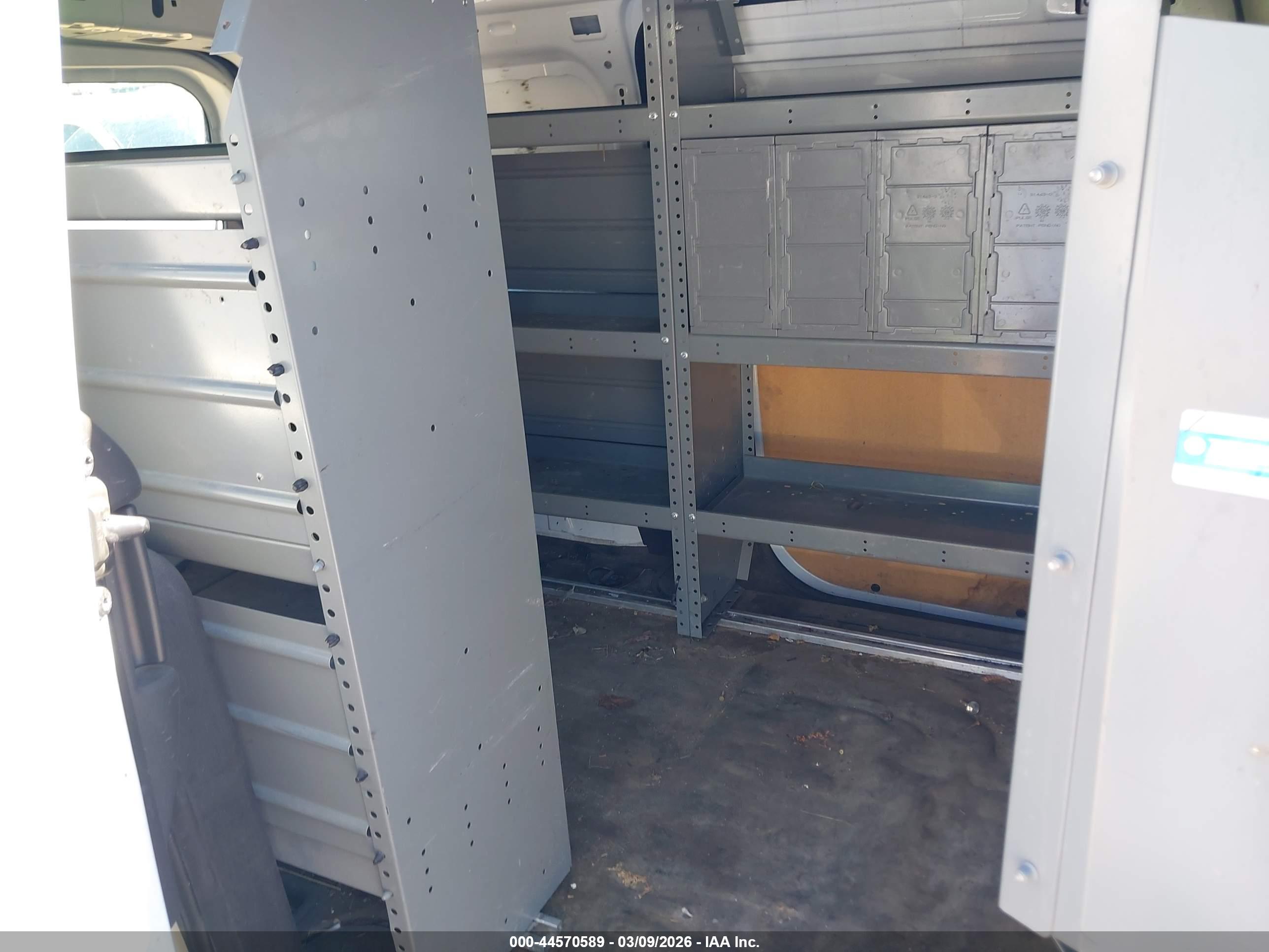 FORD TRANSIT image 8