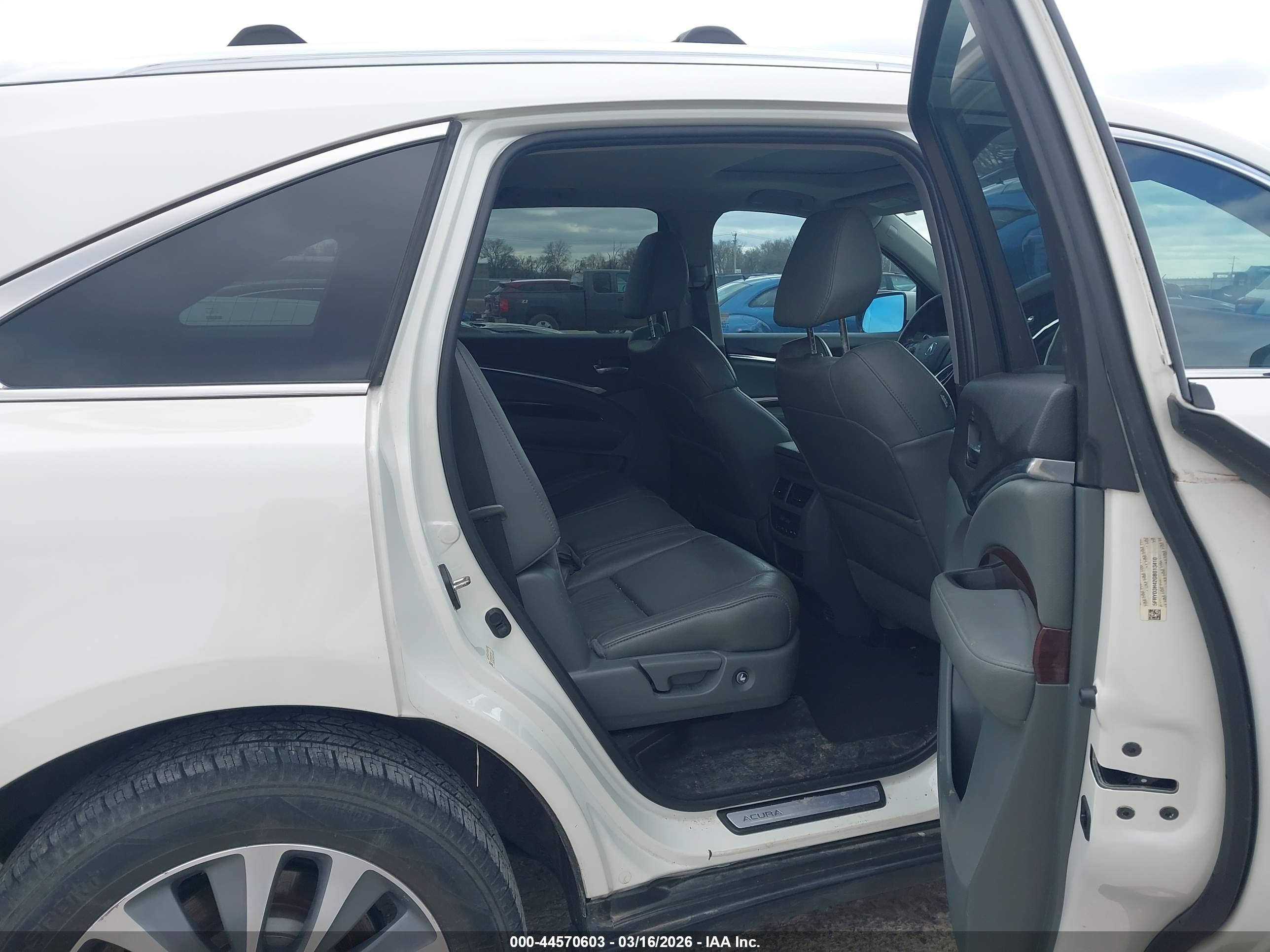ACURA MDX image 8