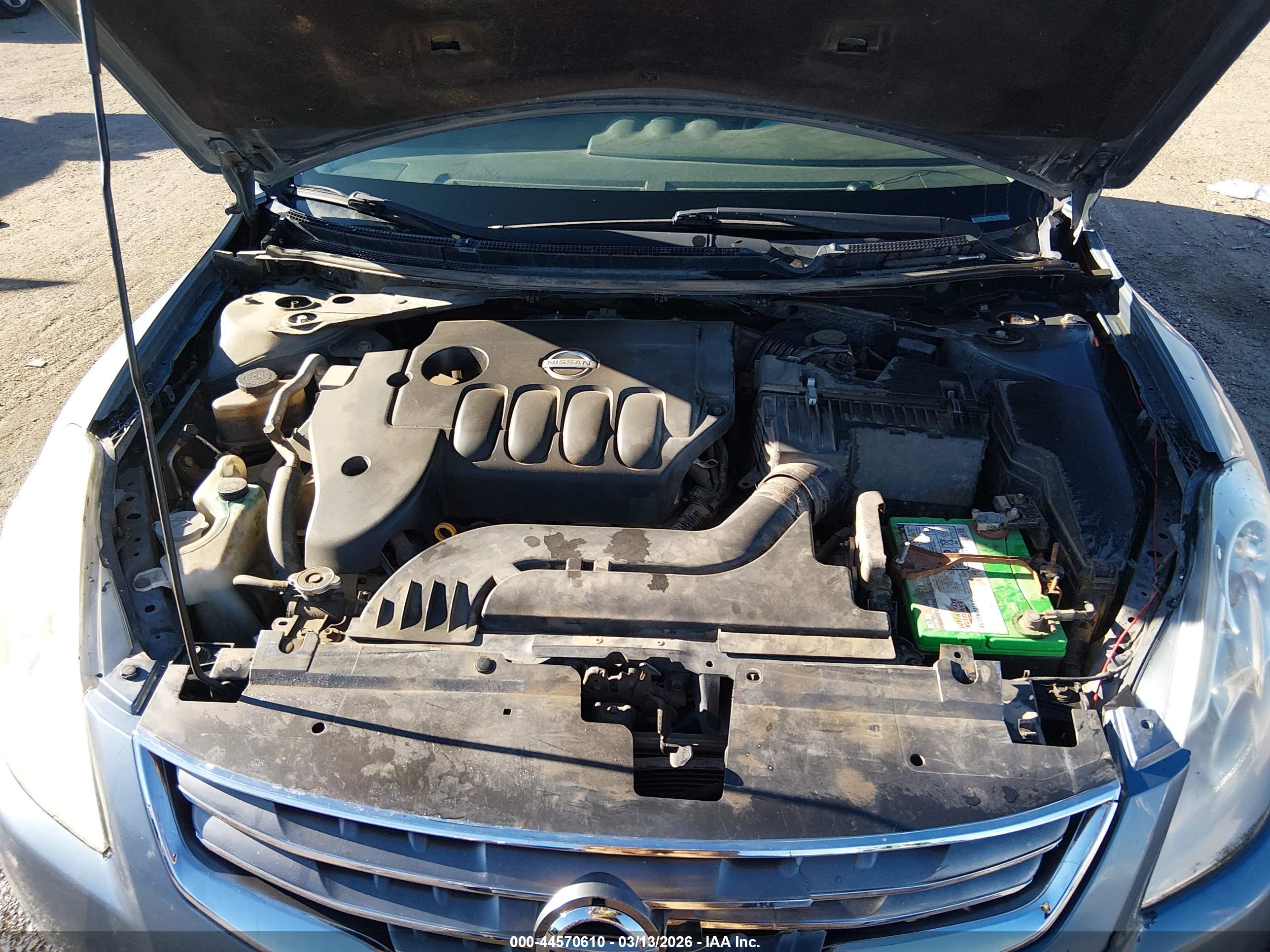 NISSAN ALTIMA image 10