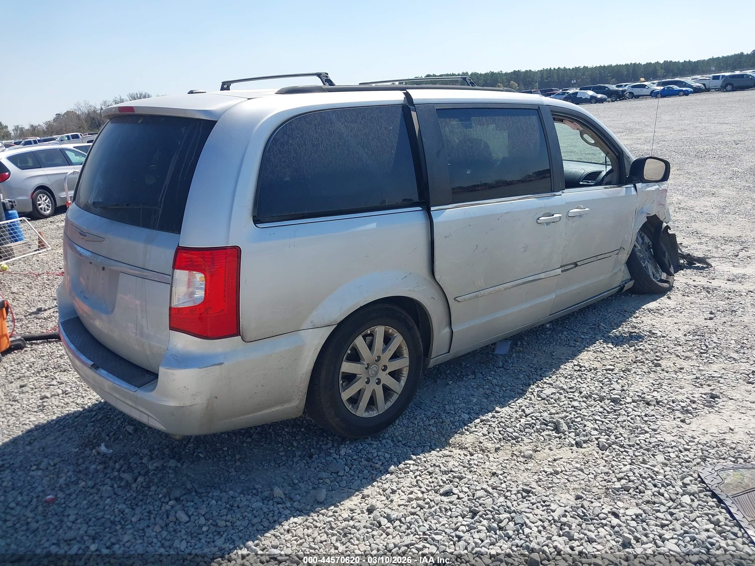 CHRYSLER TOWN image 4