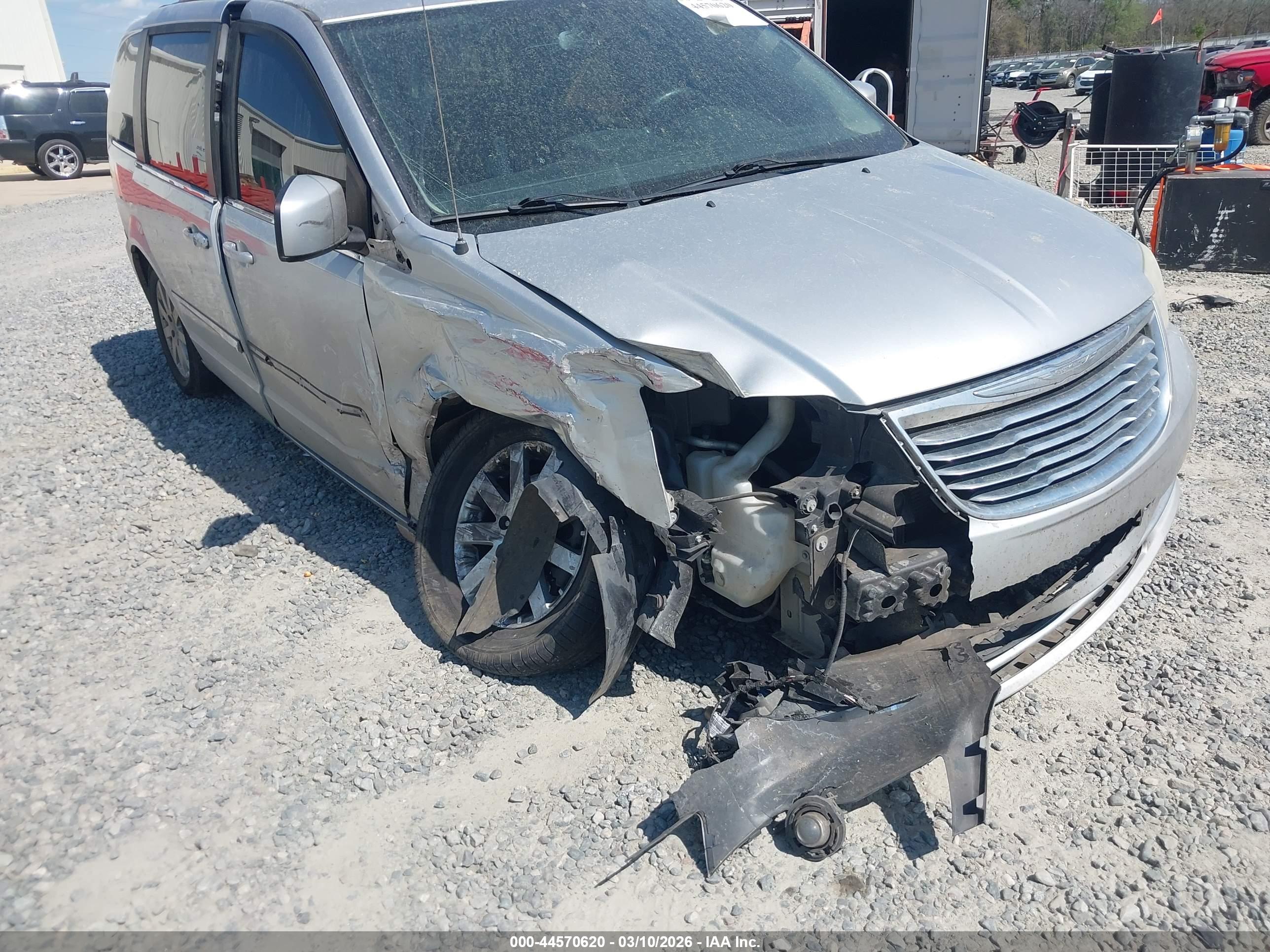 CHRYSLER TOWN image 6