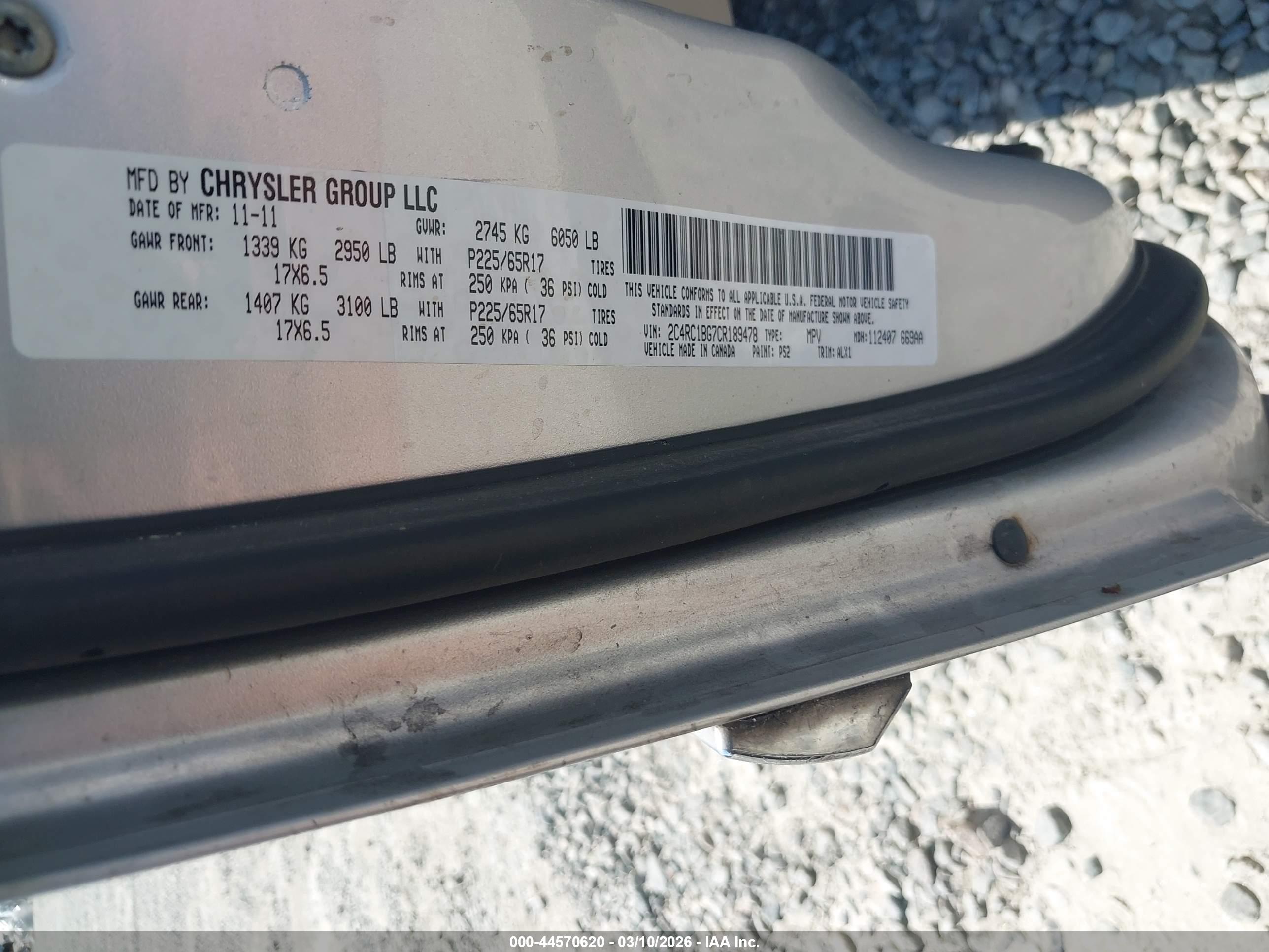 CHRYSLER TOWN image 9