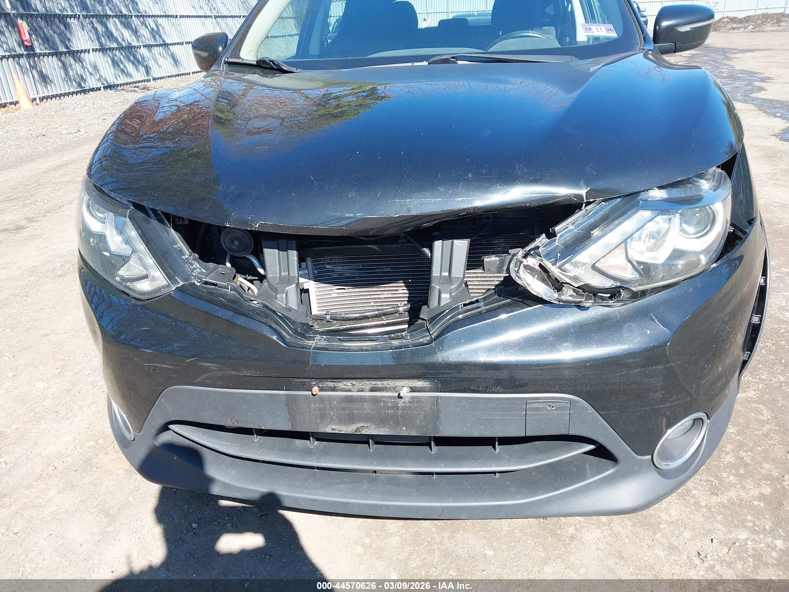 NISSAN ROGUE image 6
