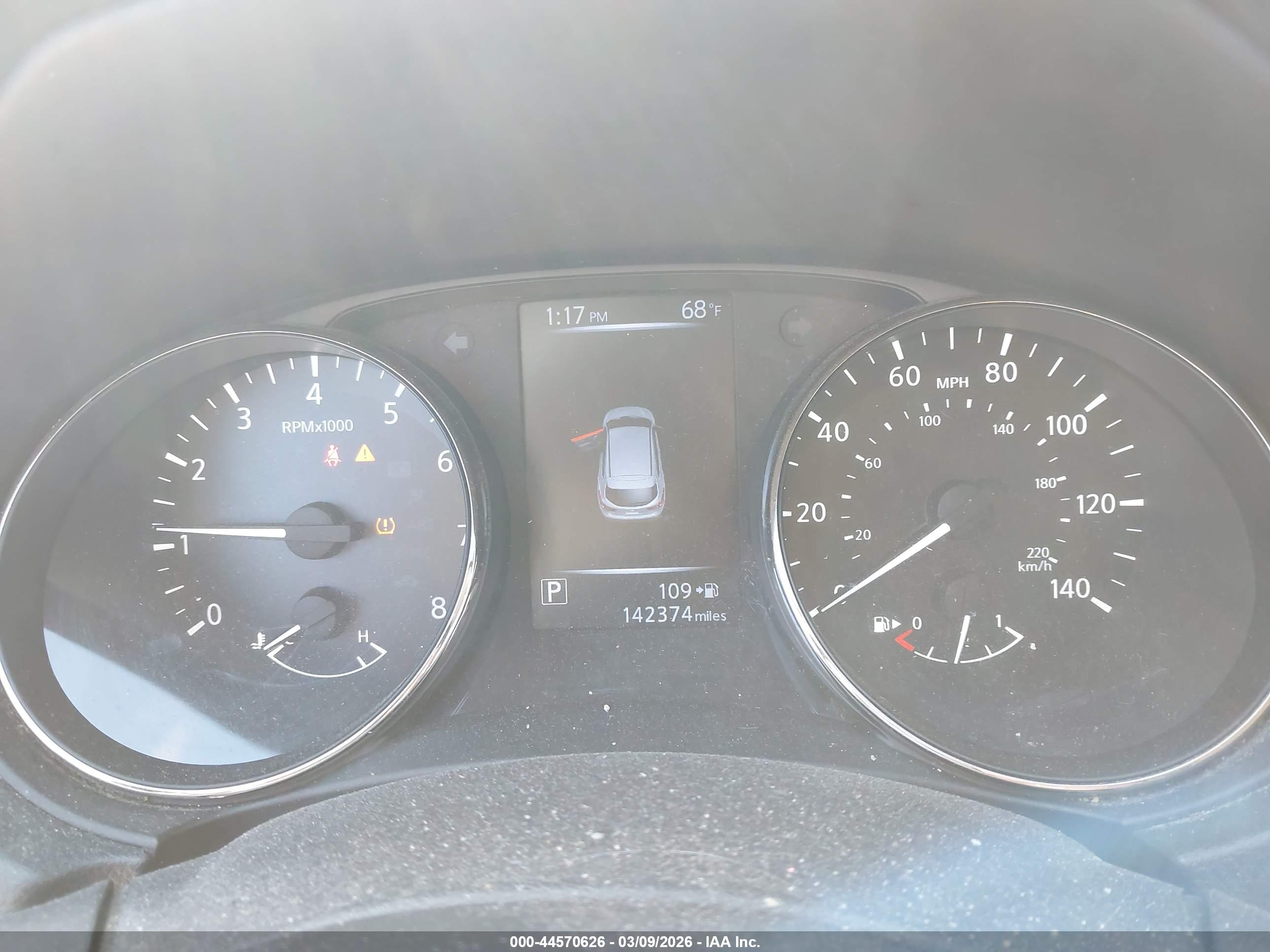 NISSAN ROGUE image 7