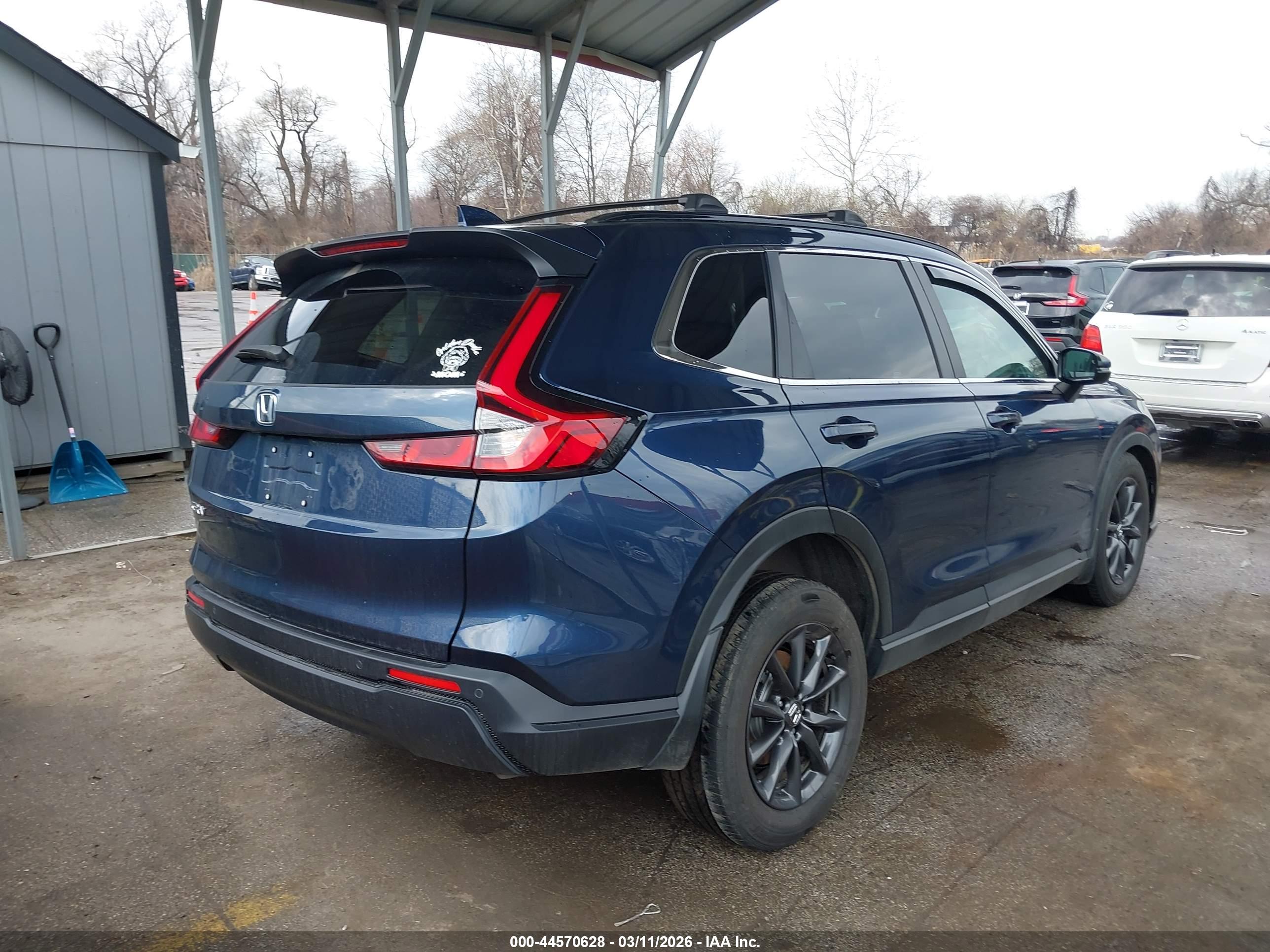 HONDA CR-V image 4