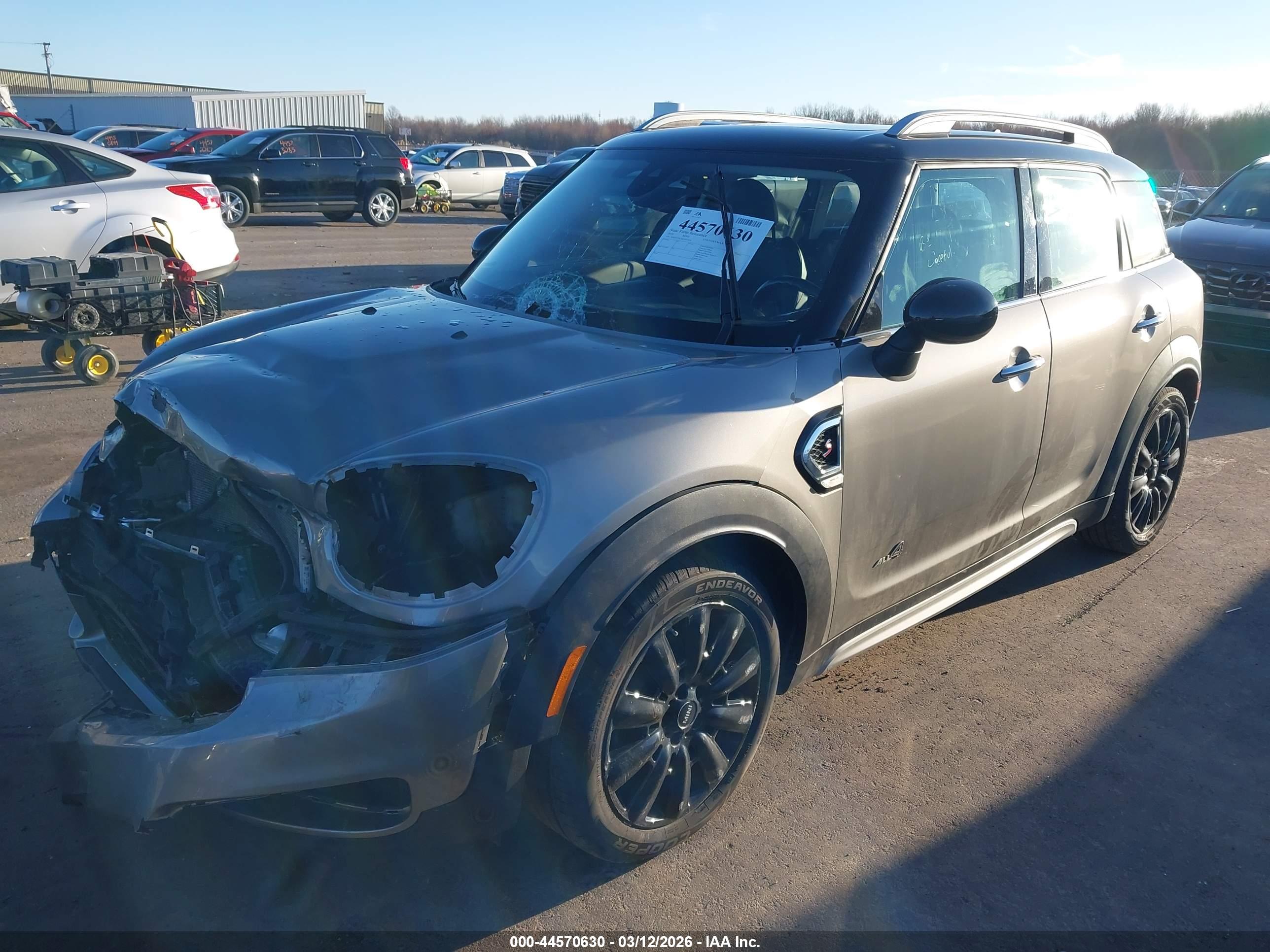 MINI COUNTRYMAN image 2