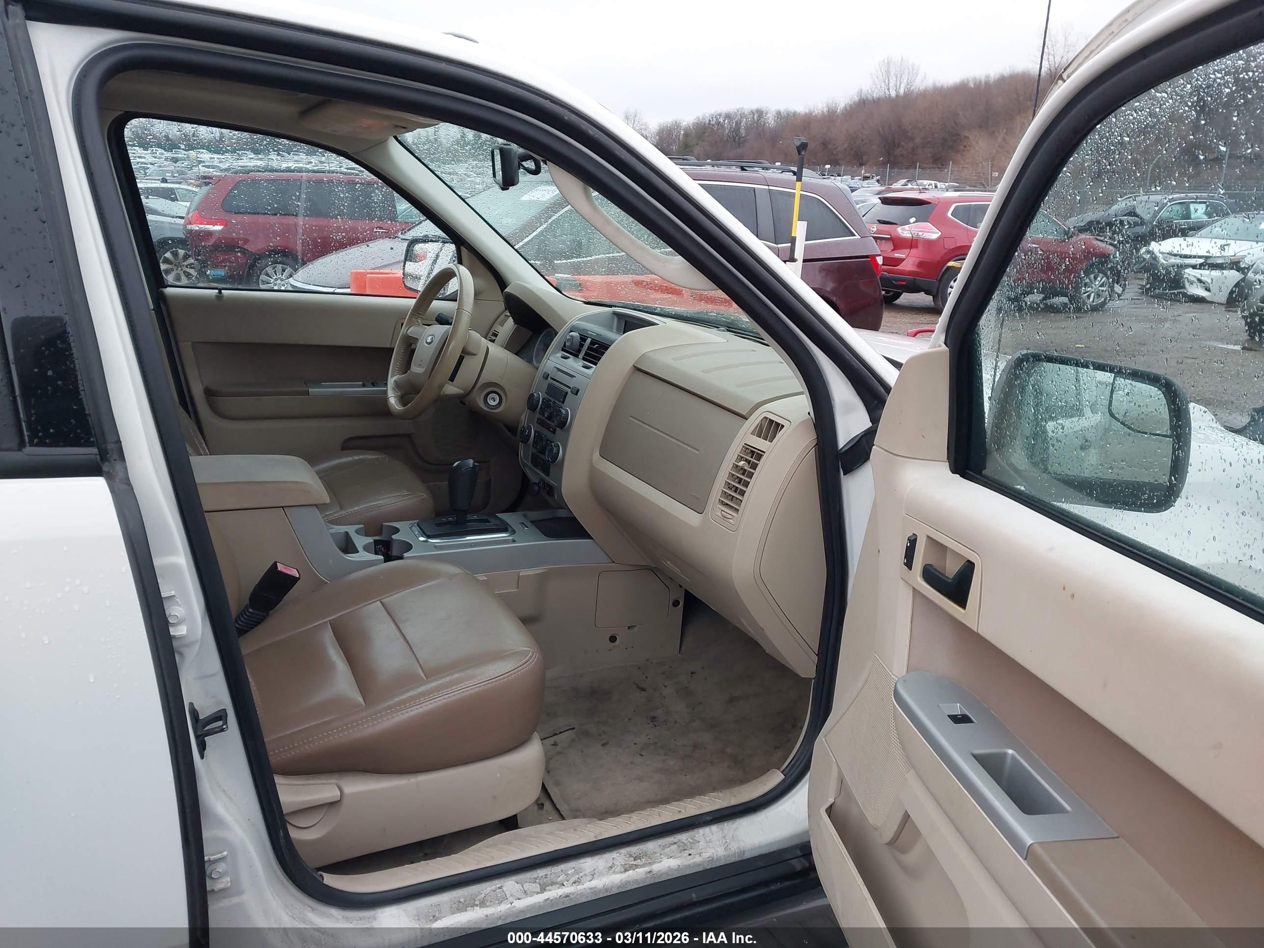 FORD ESCAPE image 5