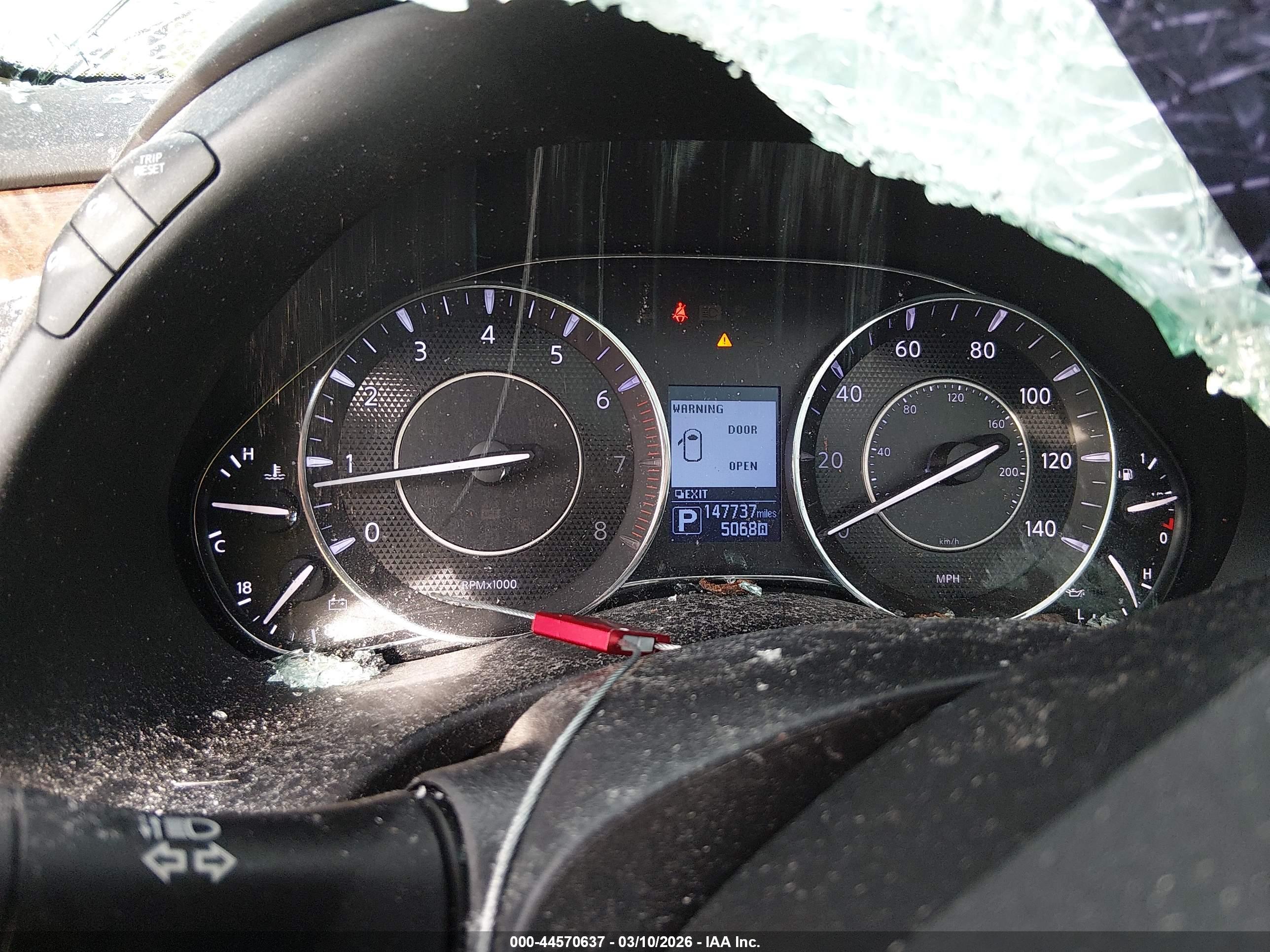 NISSAN ARMADA image 7