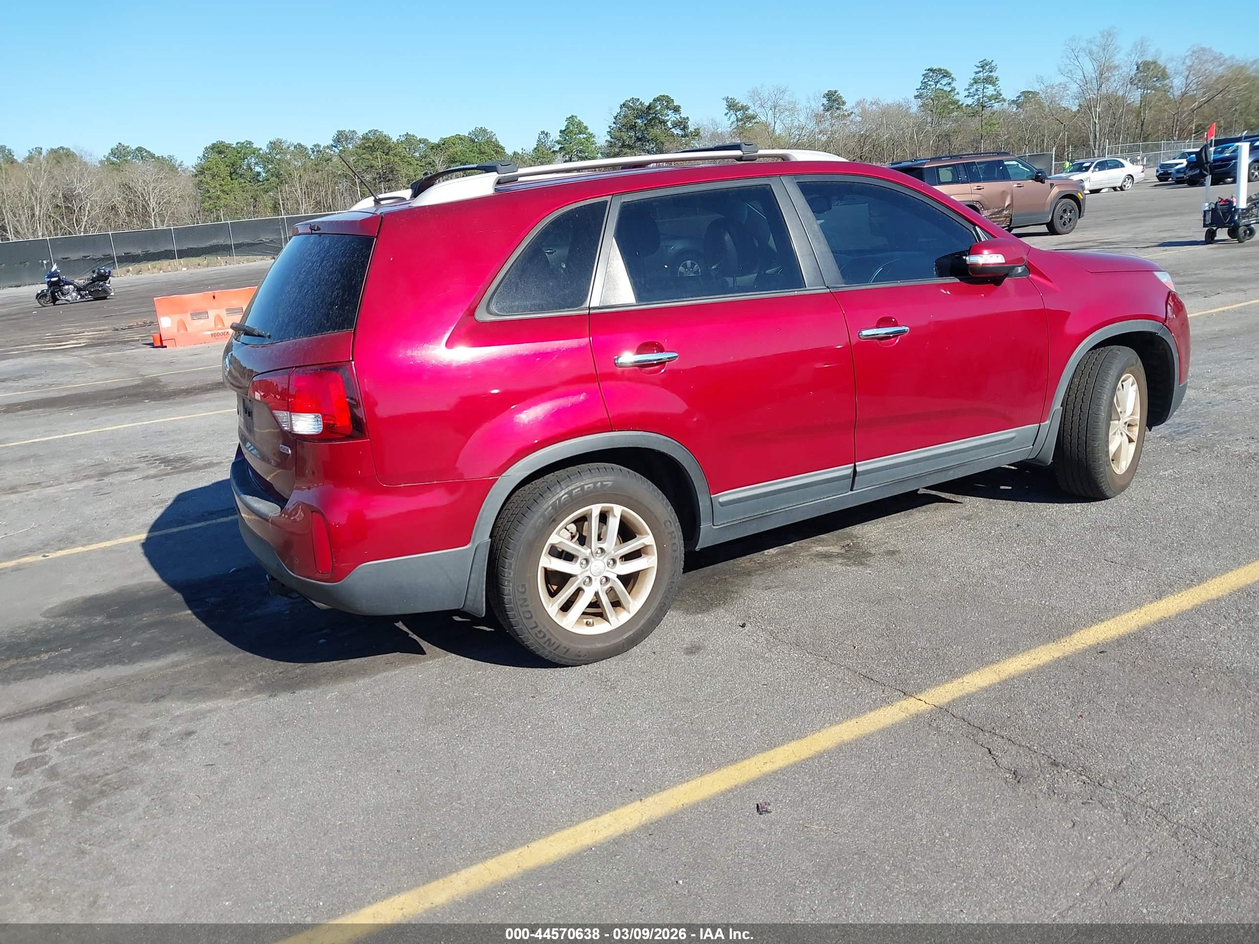 KIA SORENTO image 4