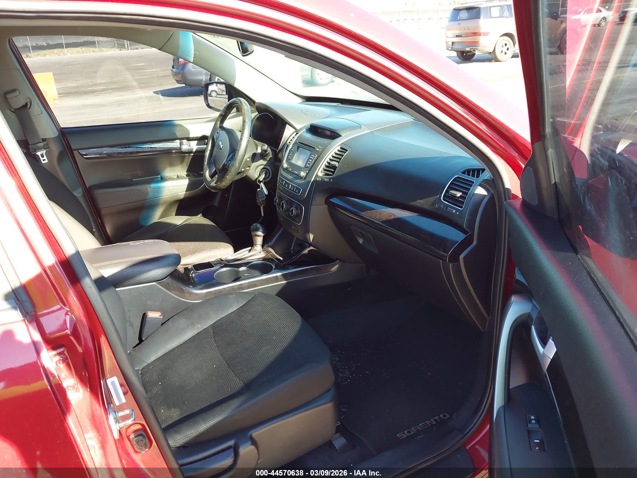 KIA SORENTO image 5