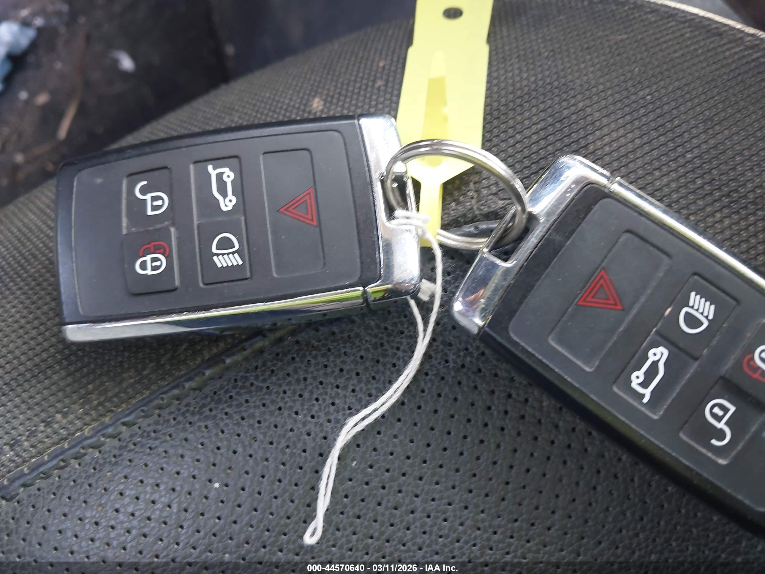 LAND ROVER image 11