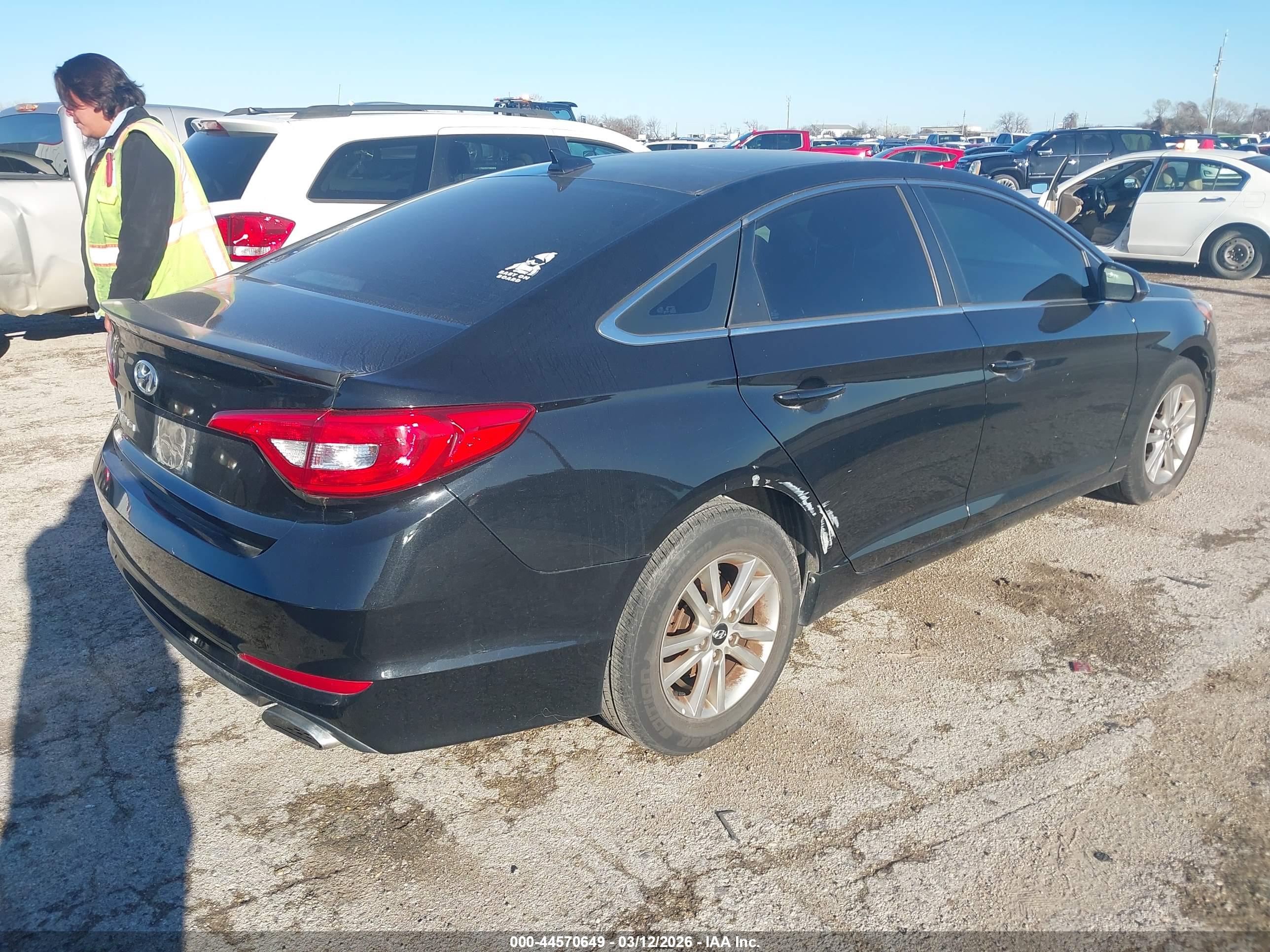 HYUNDAI SONATA image 4