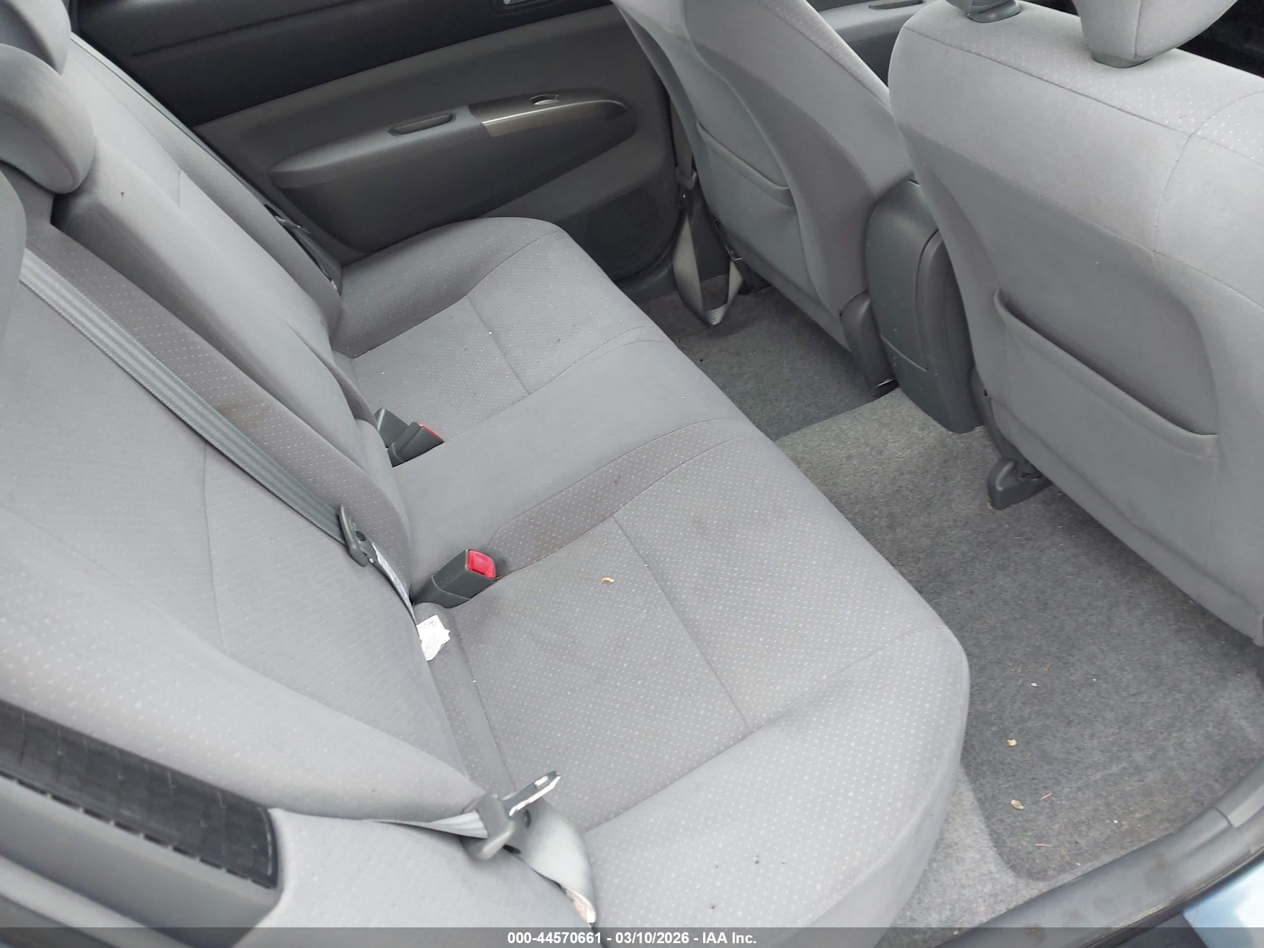TOYOTA PRIUS image 8