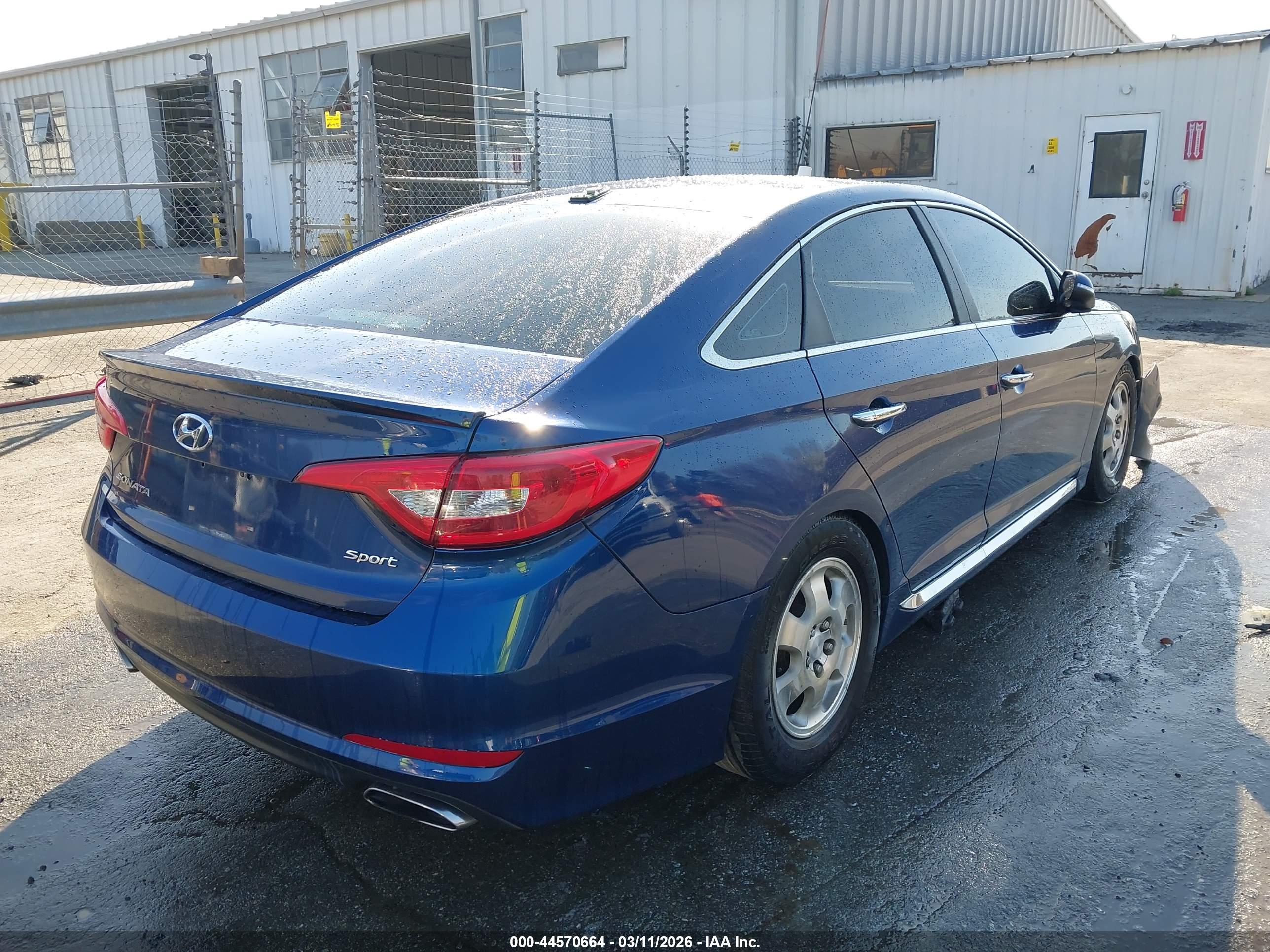 HYUNDAI SONATA image 4