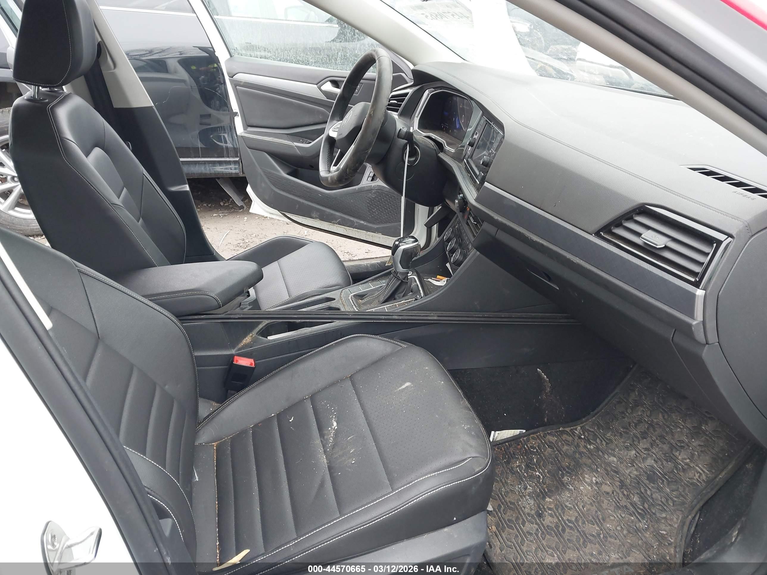 VOLKSWAGEN JETTA image 5