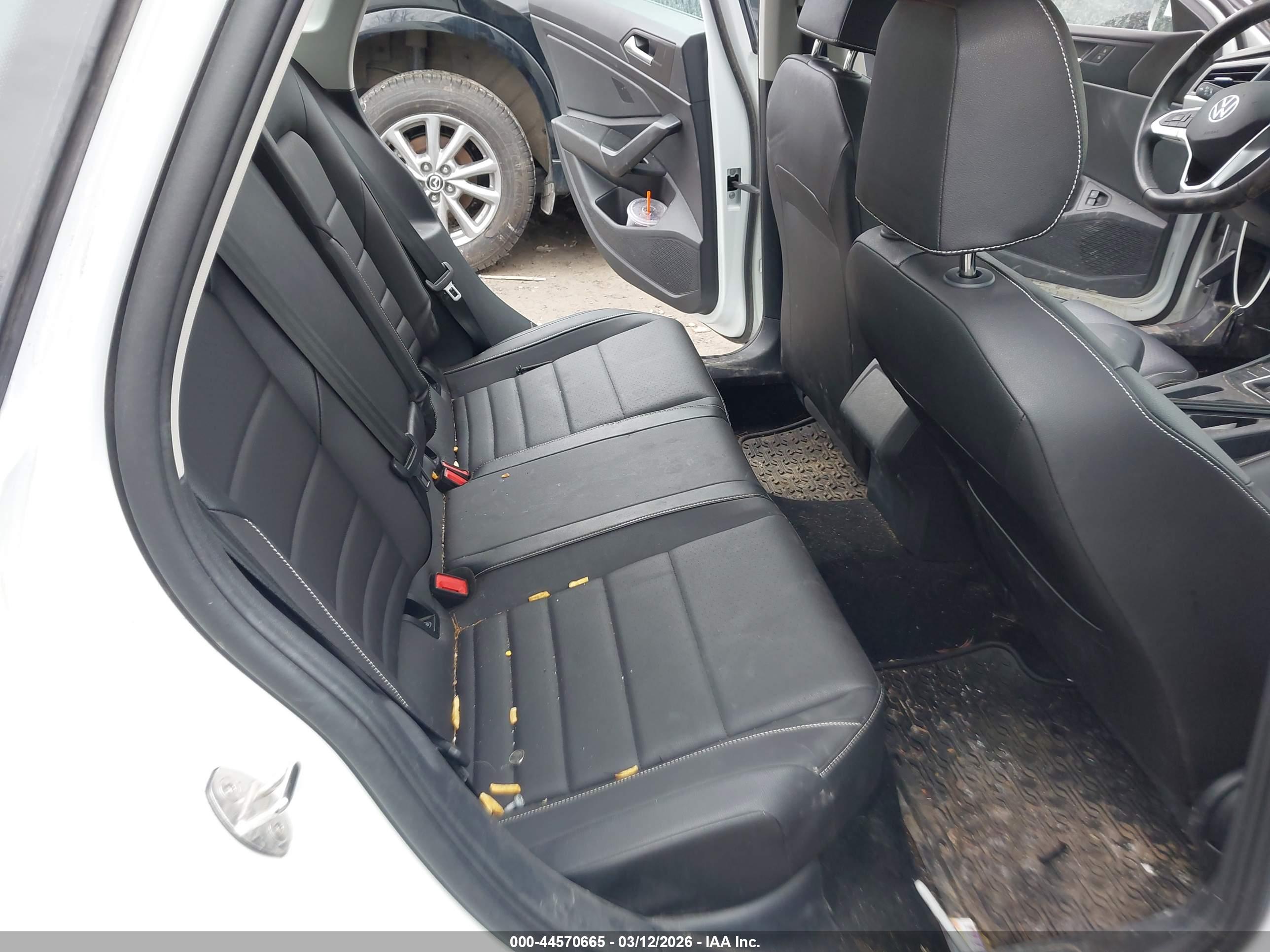 VOLKSWAGEN JETTA image 8