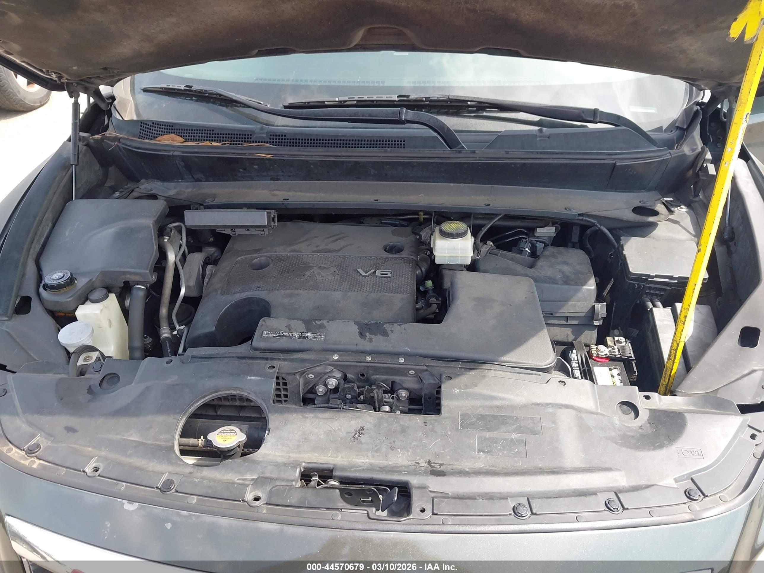 INFINITI JX35 image 10