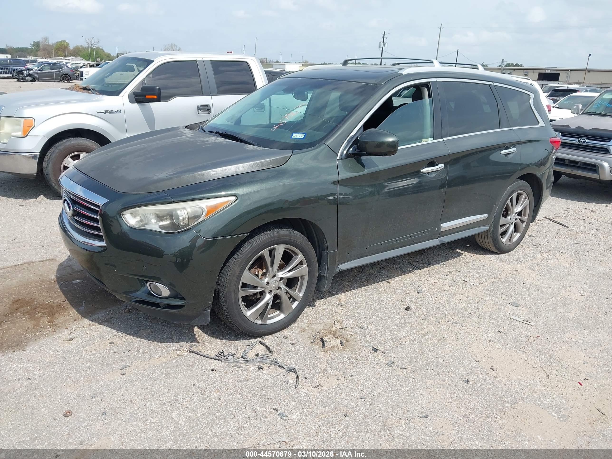INFINITI JX35 image 2