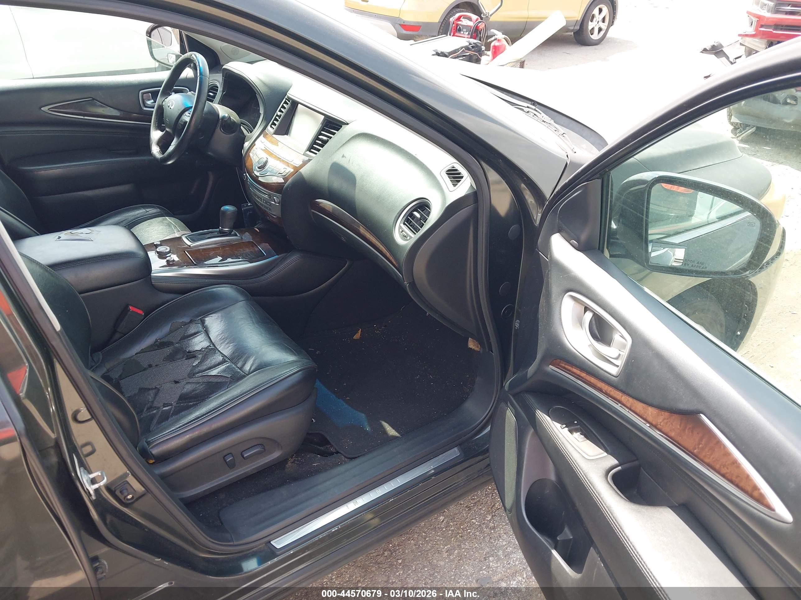 INFINITI JX35 image 5