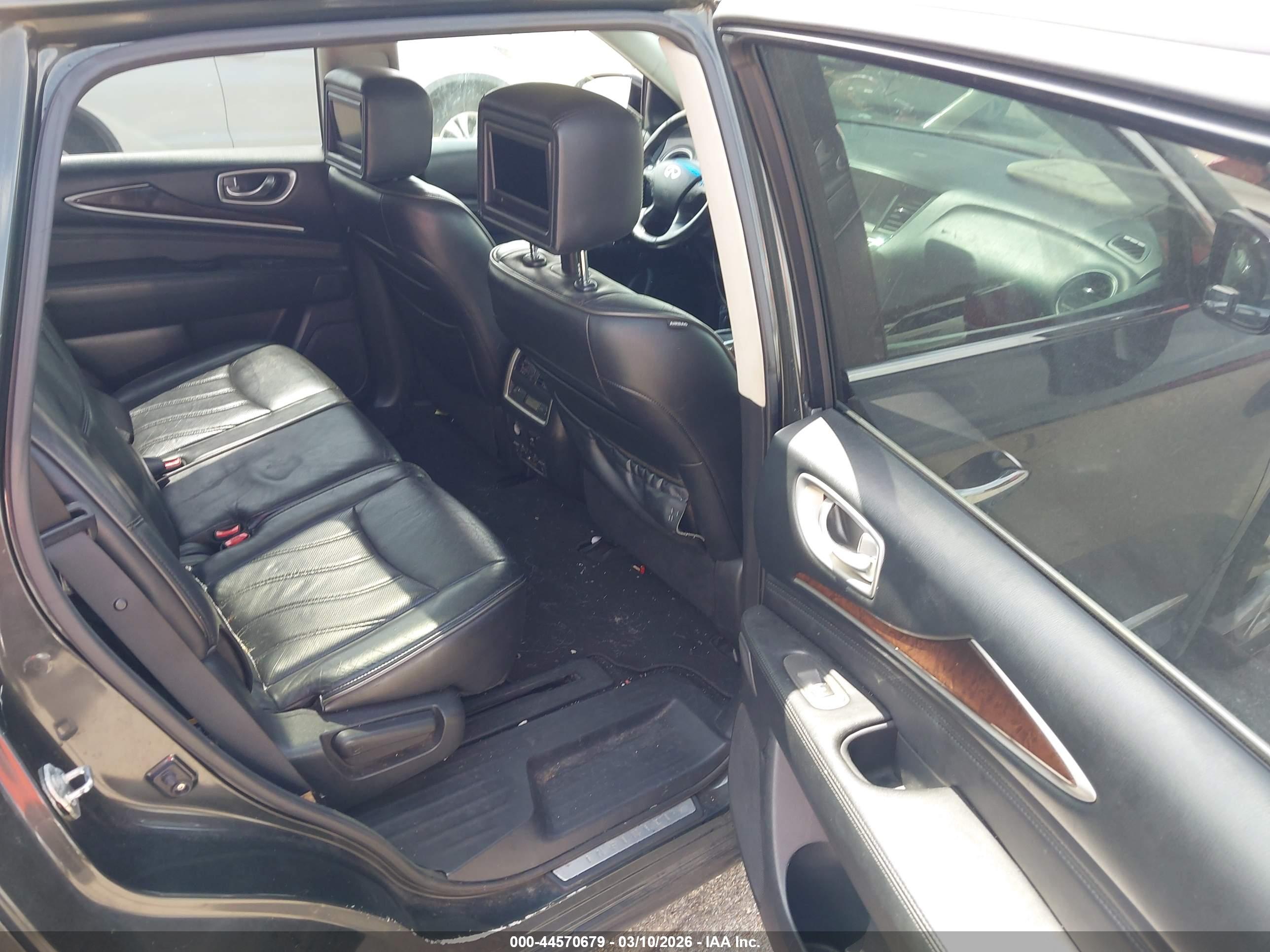 INFINITI JX35 image 8