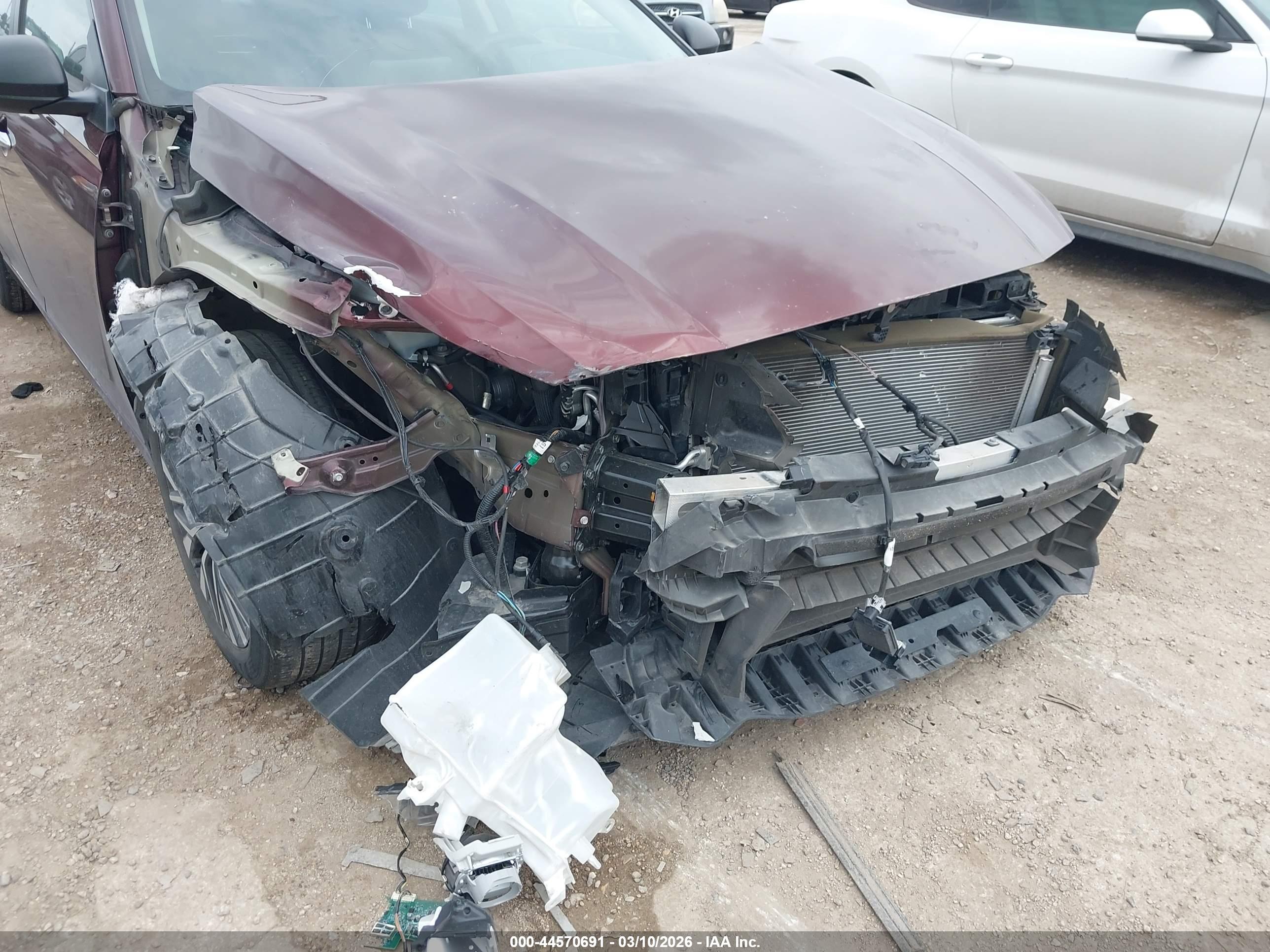 NISSAN ALTIMA image 6