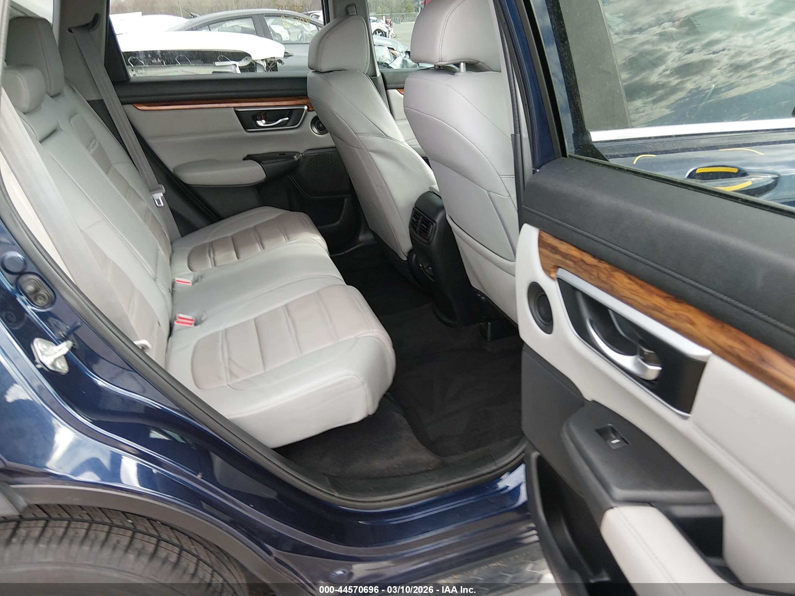 HONDA CR-V image 8
