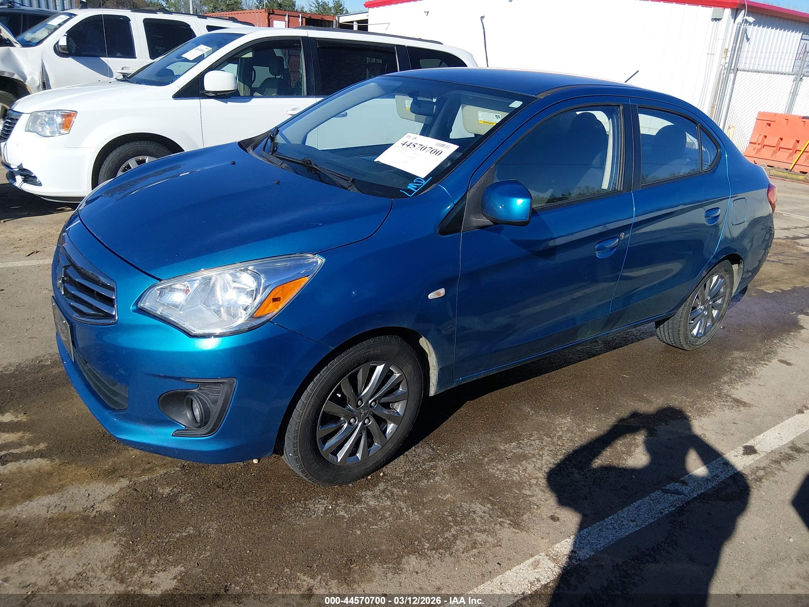 MITSUBISHI MIRAGE image 2