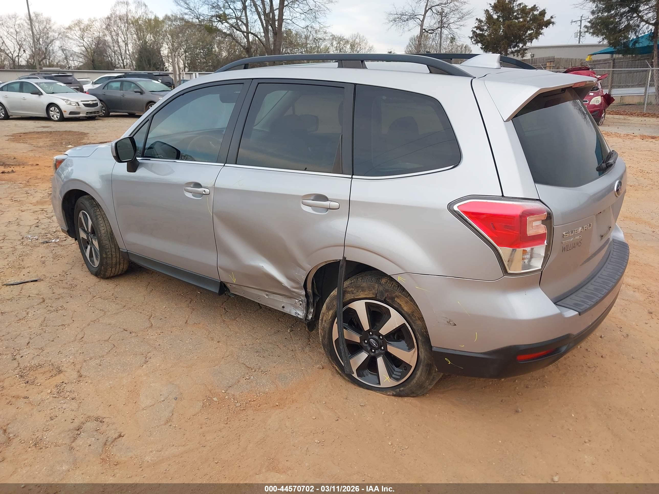 SUBARU FORESTER image 3