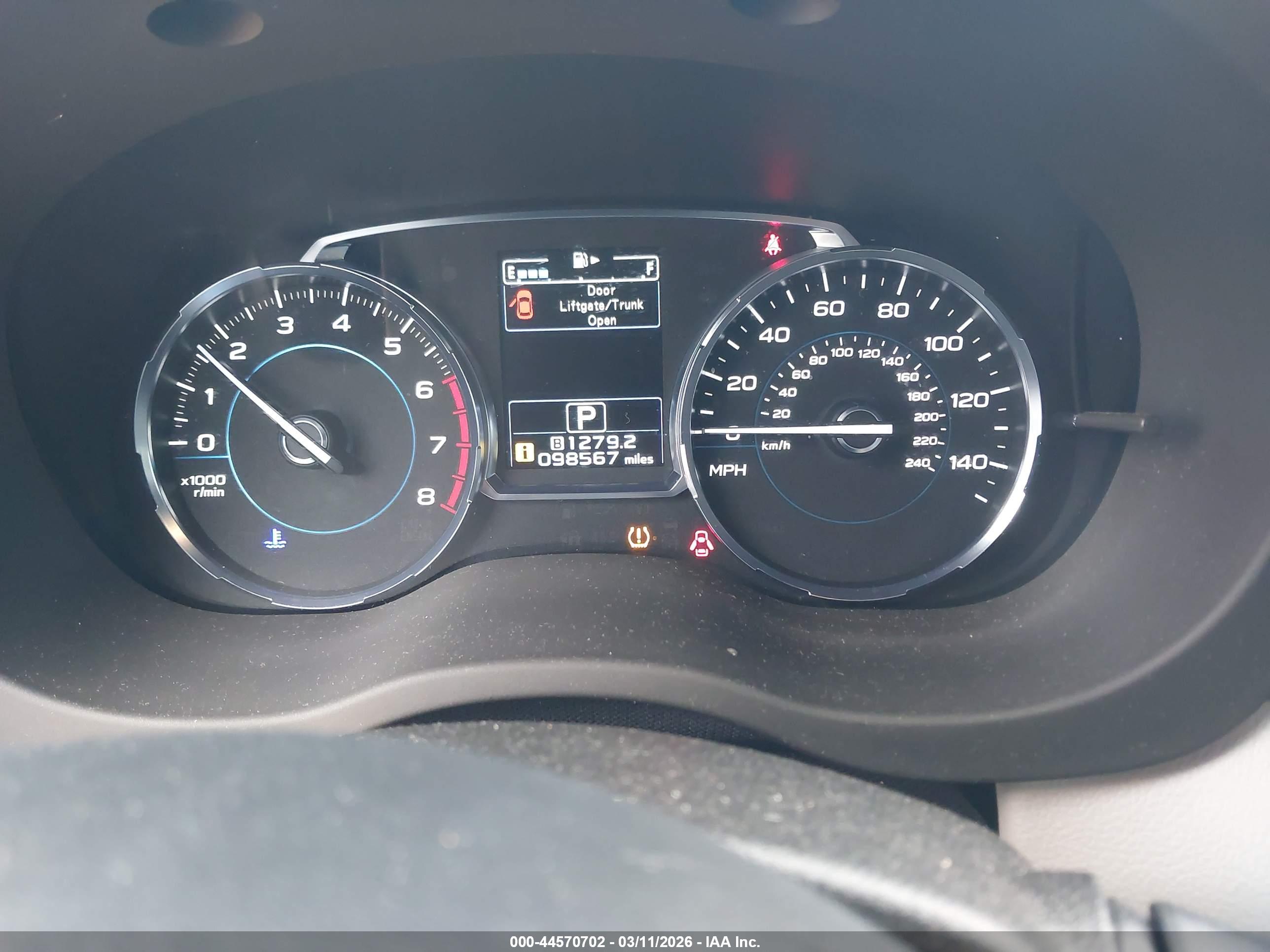SUBARU FORESTER image 7