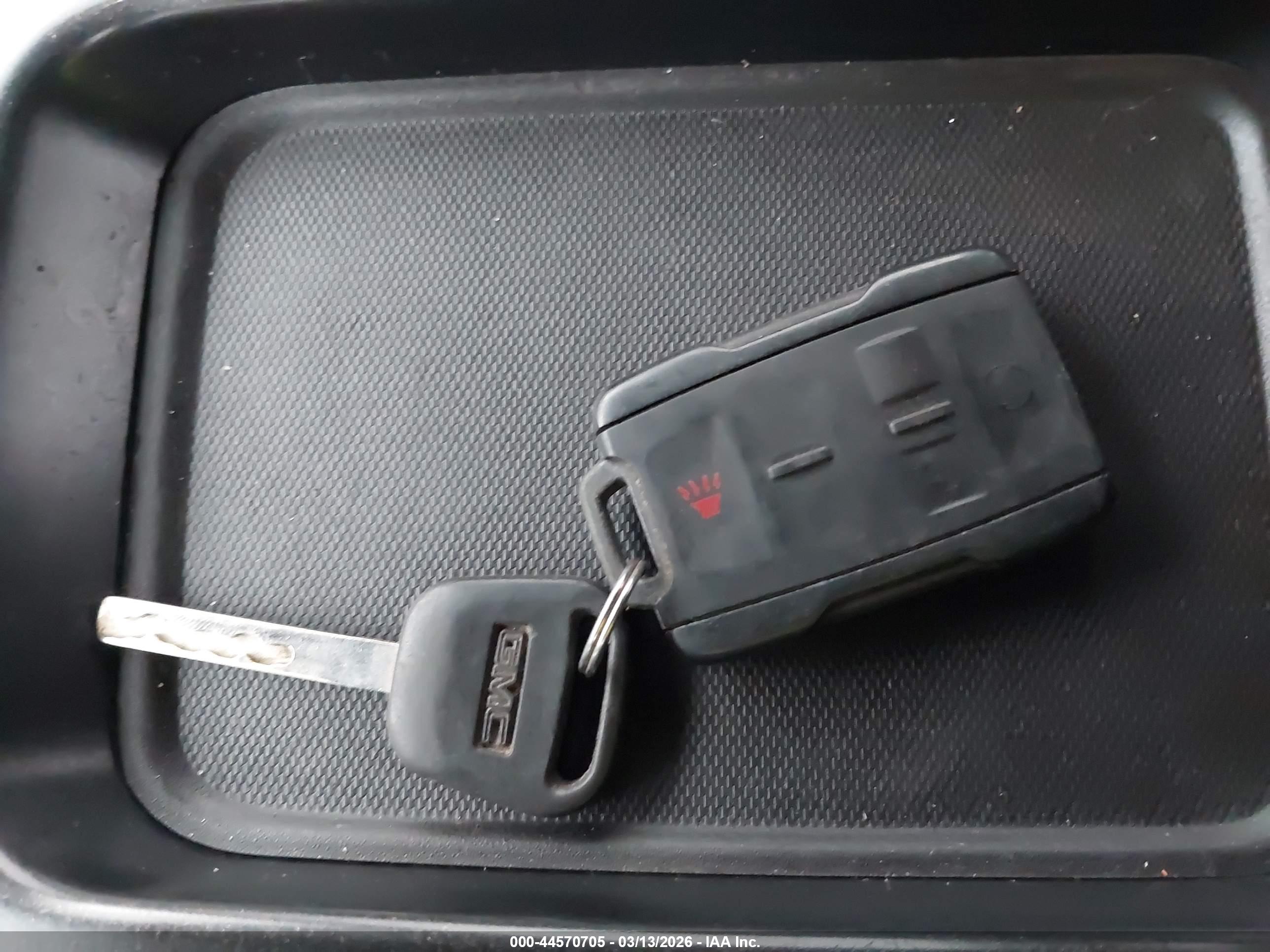 GMC SIERRA image 11