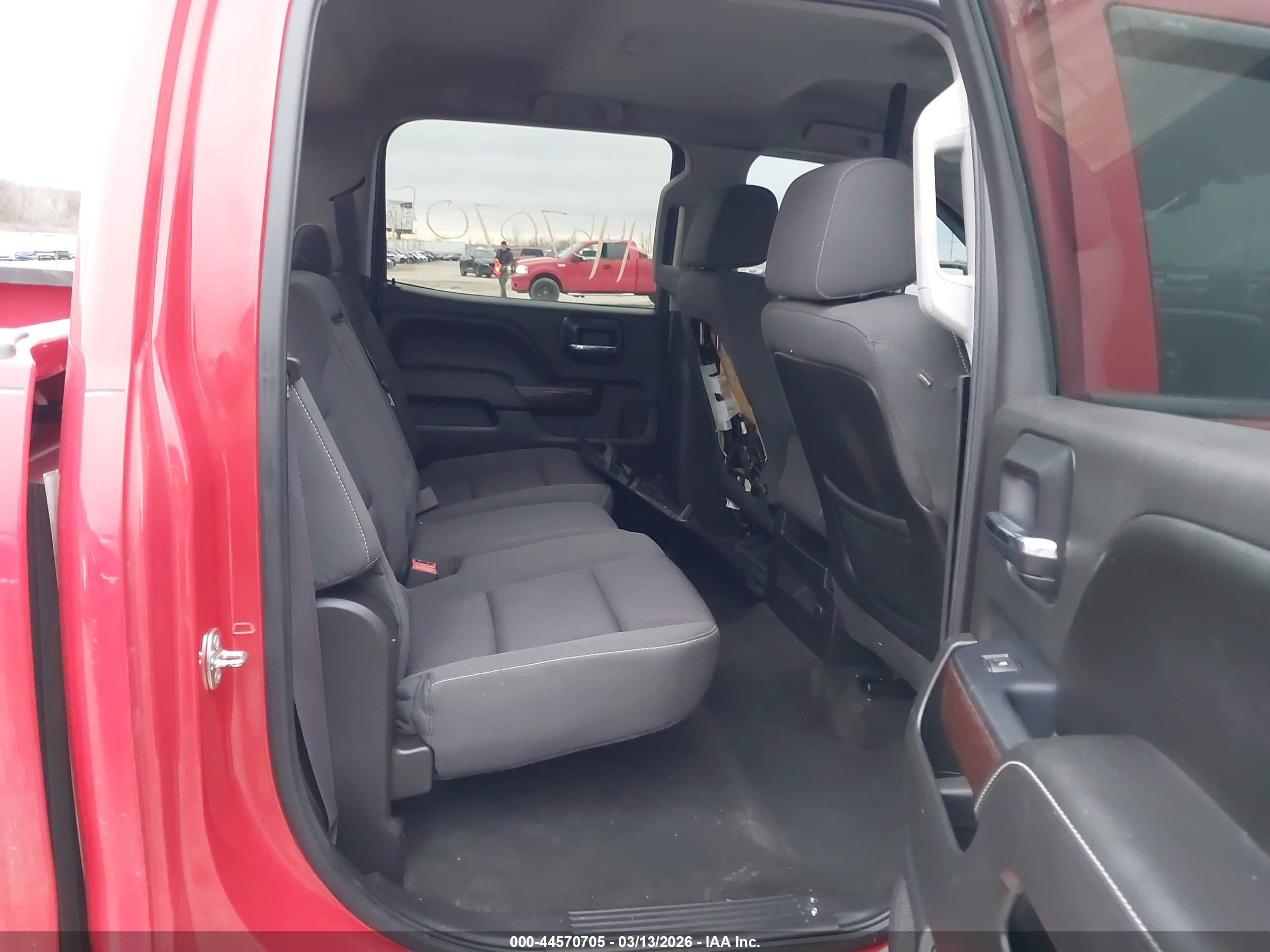 GMC SIERRA image 8
