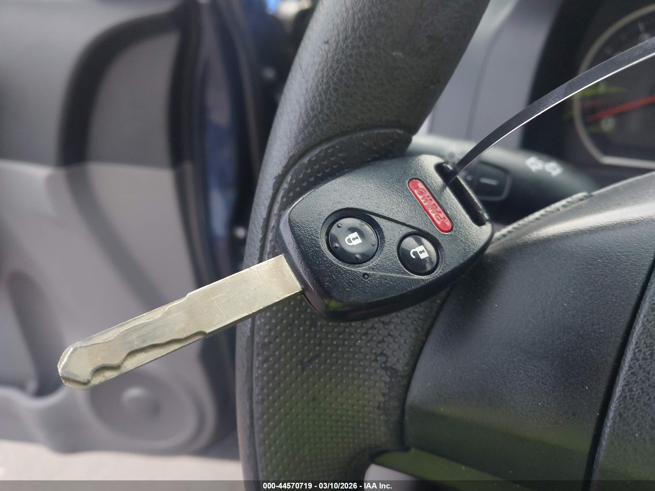 HONDA CR-V image 11