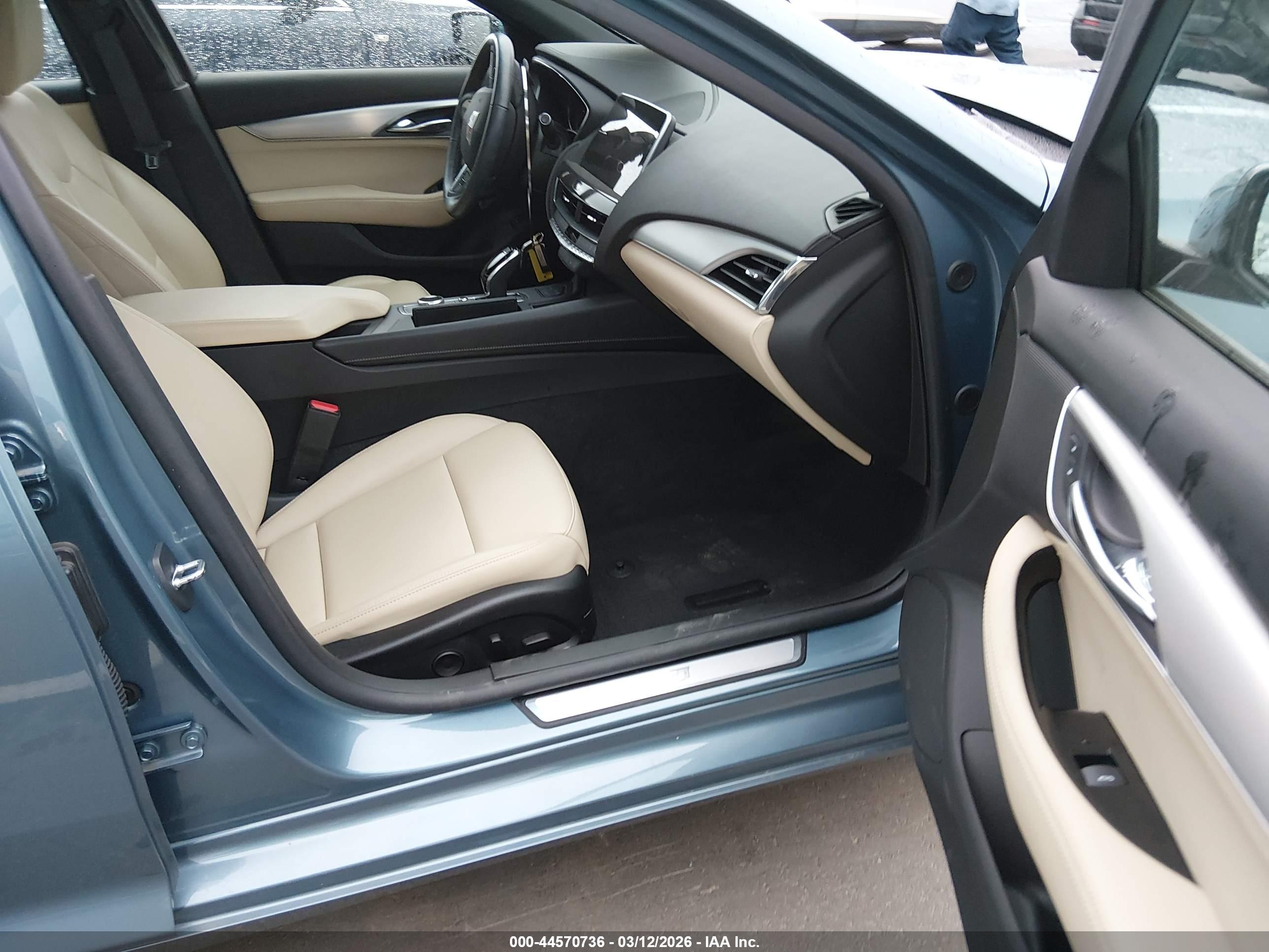 CADILLAC CT5 image 5