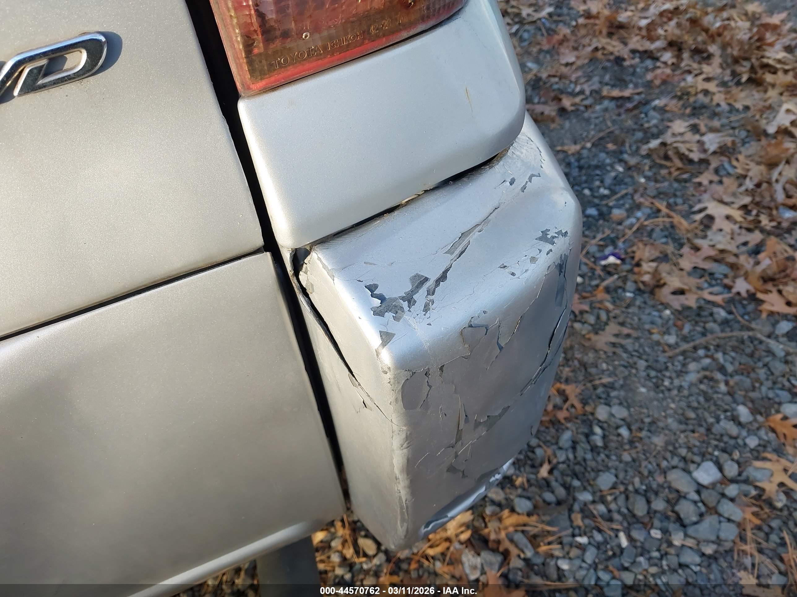 TOYOTA RAV4 image 6
