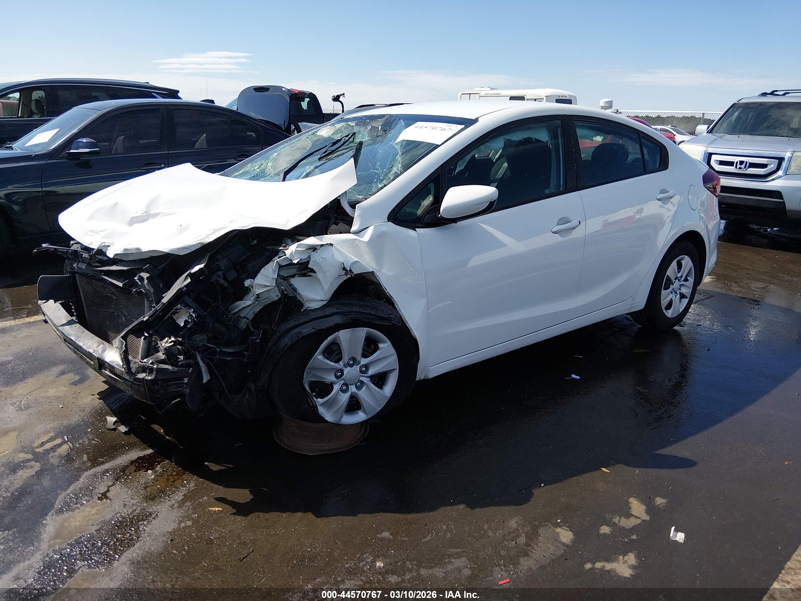 KIA FORTE image 2