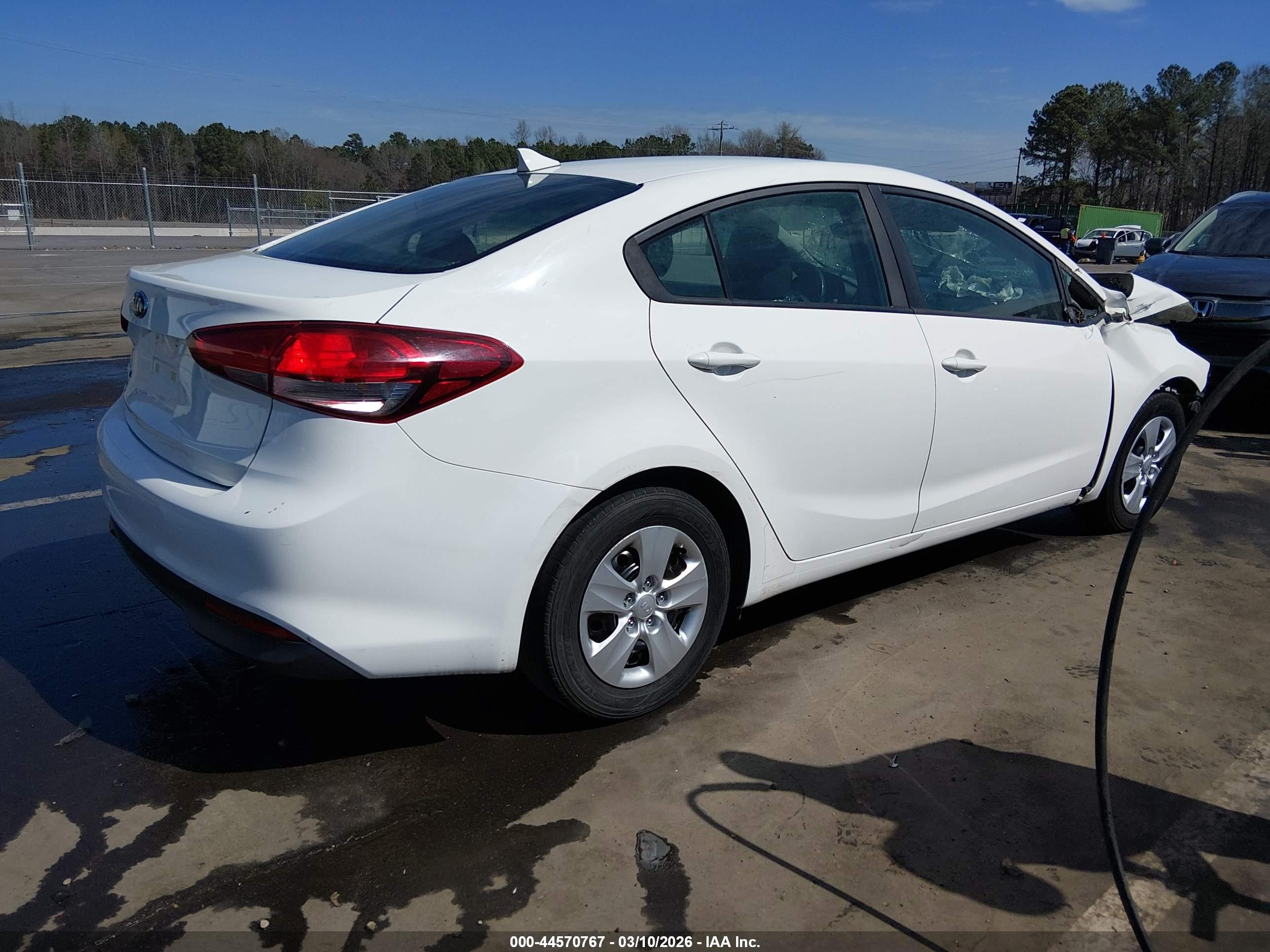 KIA FORTE image 4