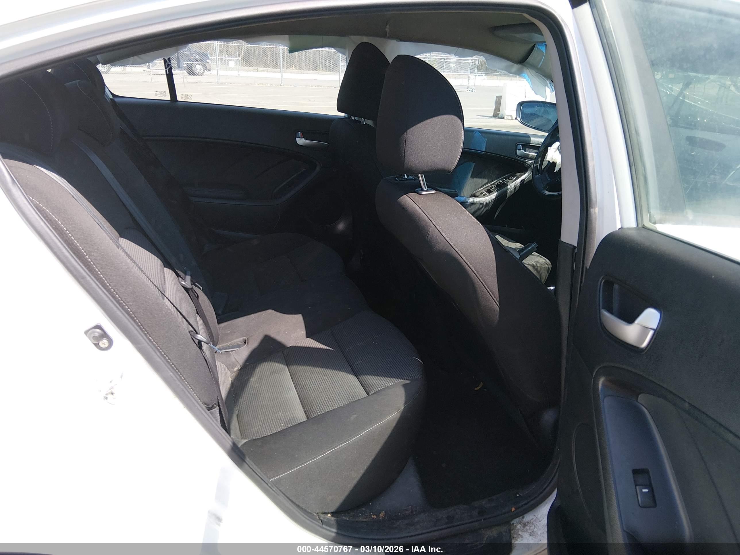 KIA FORTE image 8