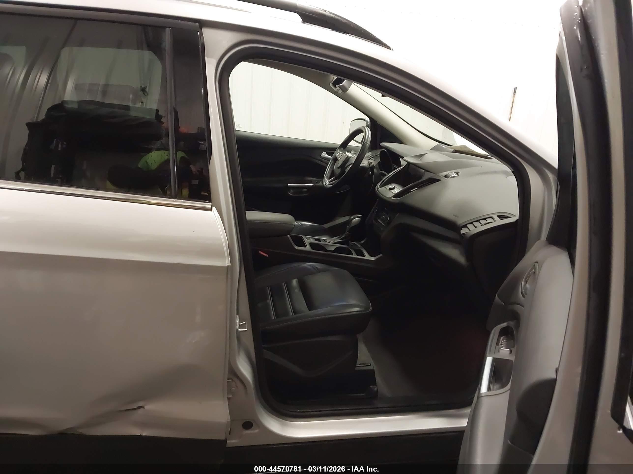 FORD ESCAPE image 5