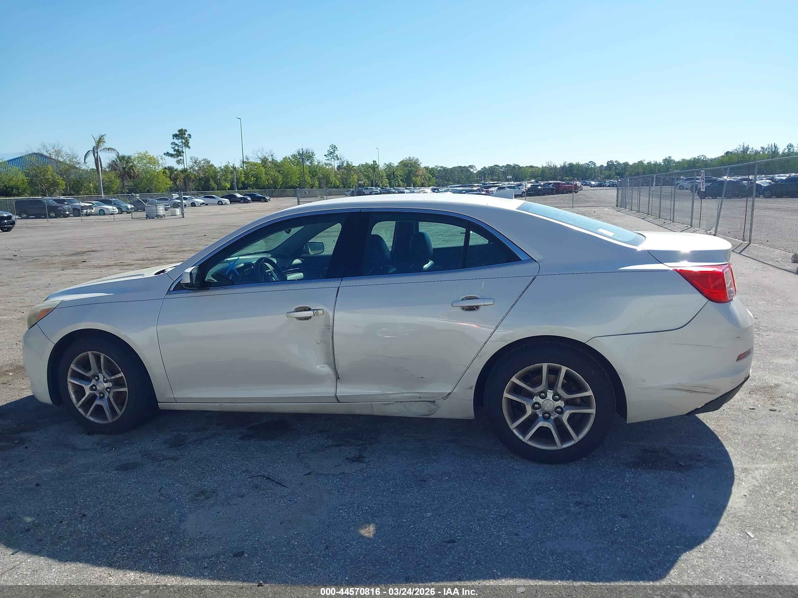 CHEVROLET MALIBU image 6