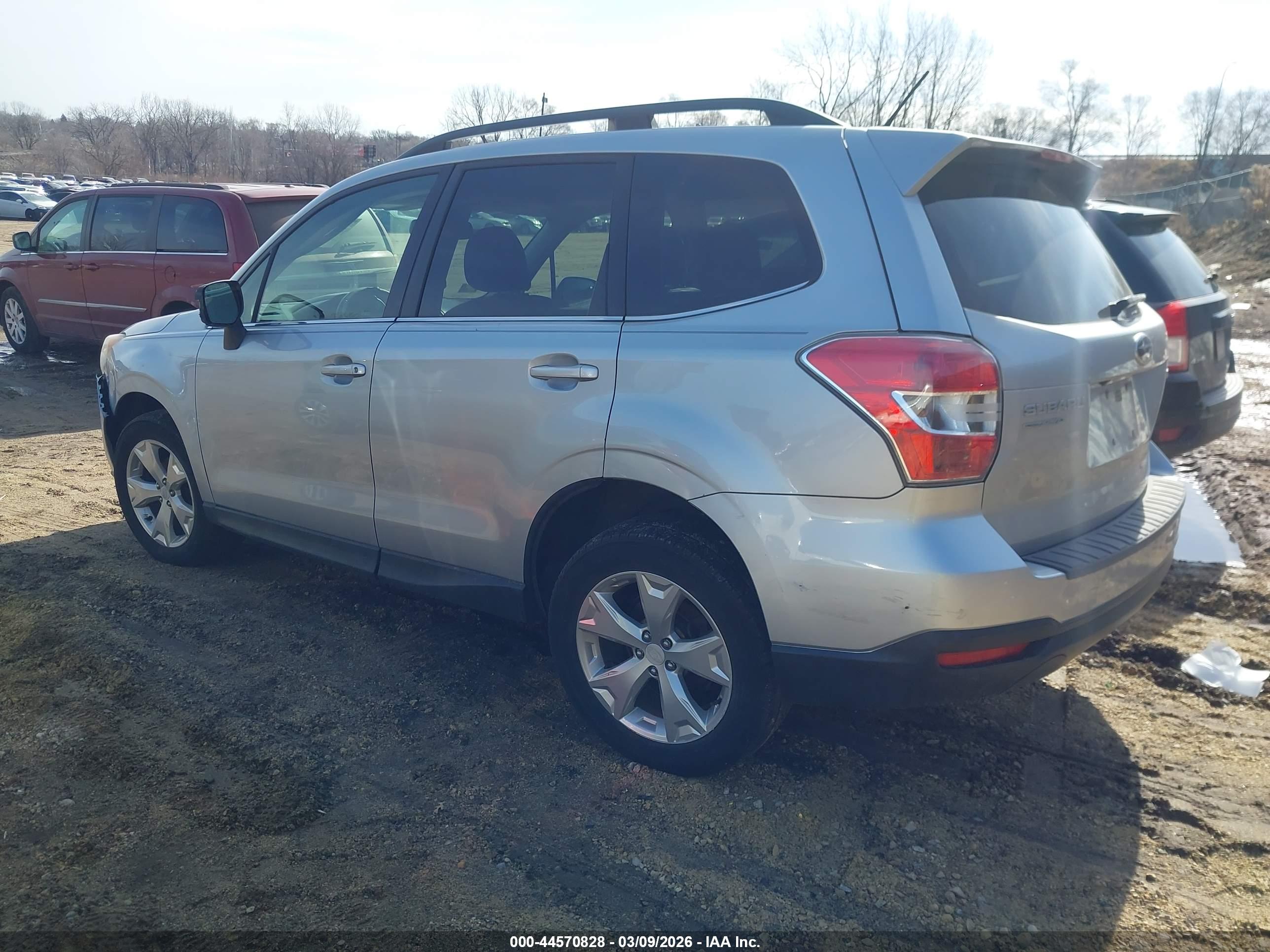 SUBARU FORESTER image 3