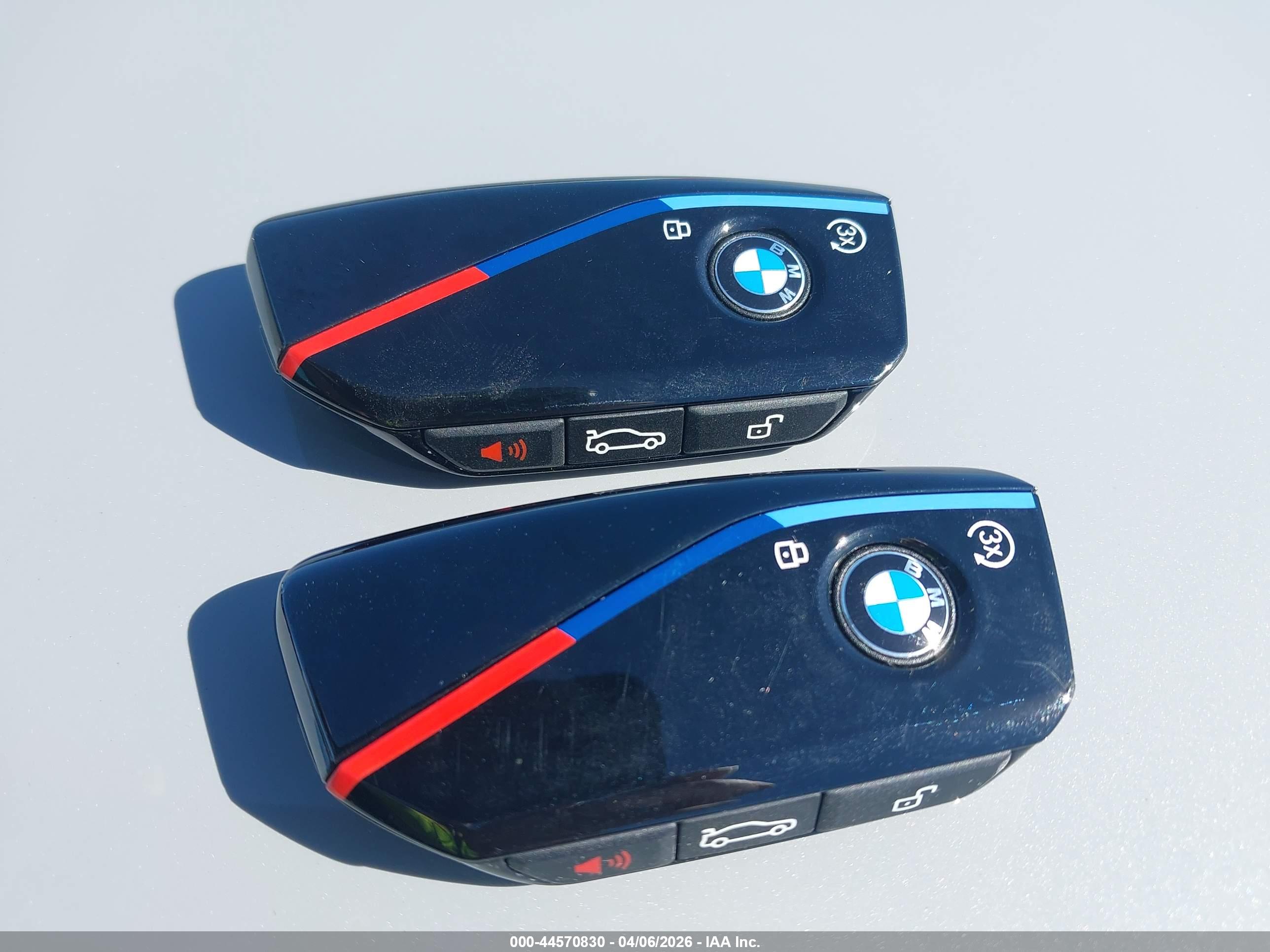 BMW XM image 11