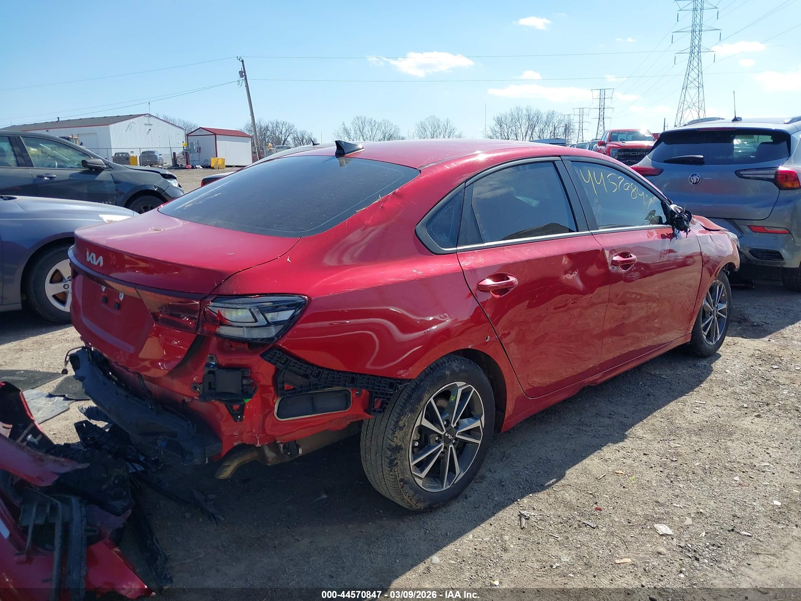 KIA FORTE image 4