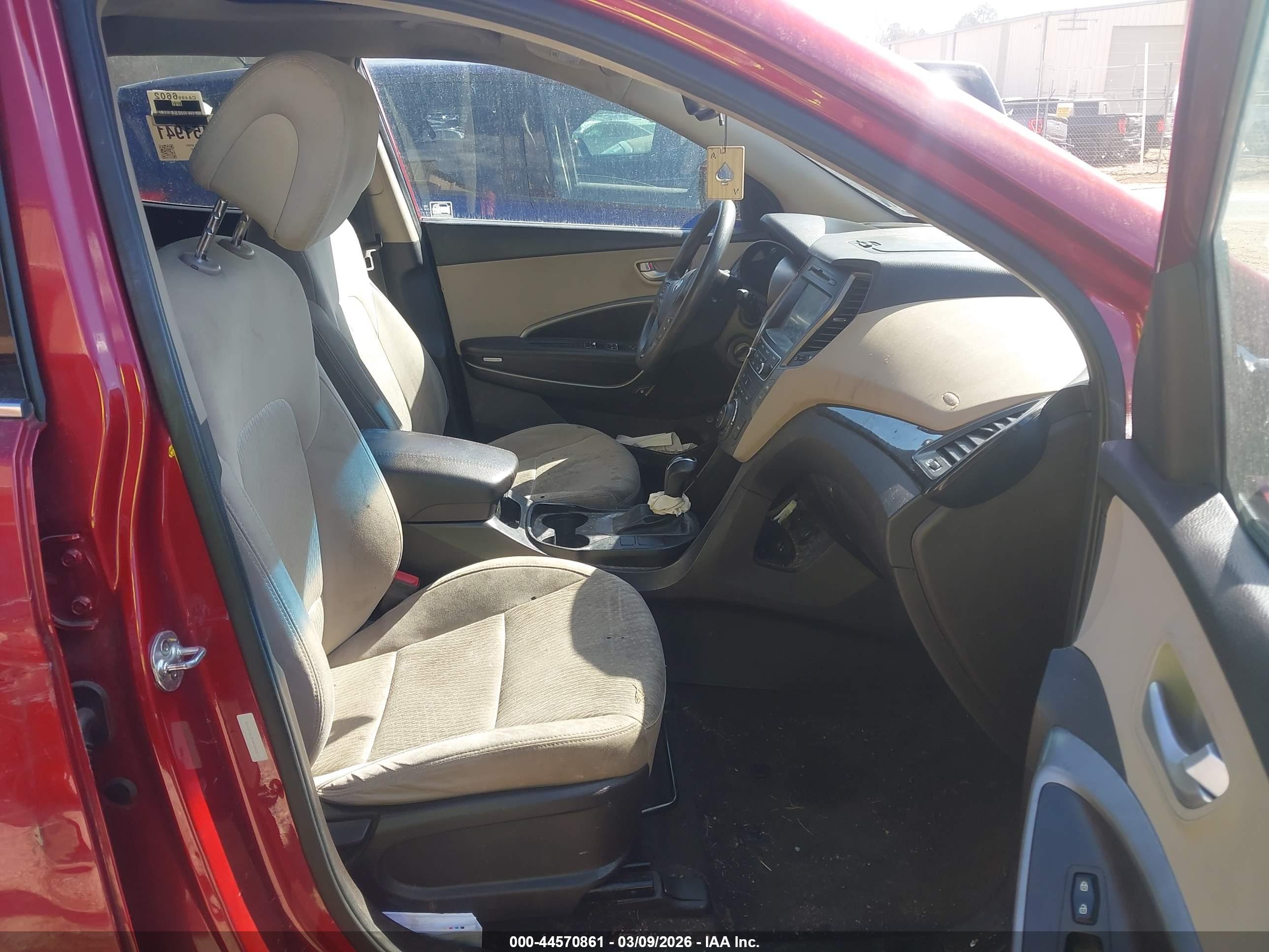 HYUNDAI SANTA image 5