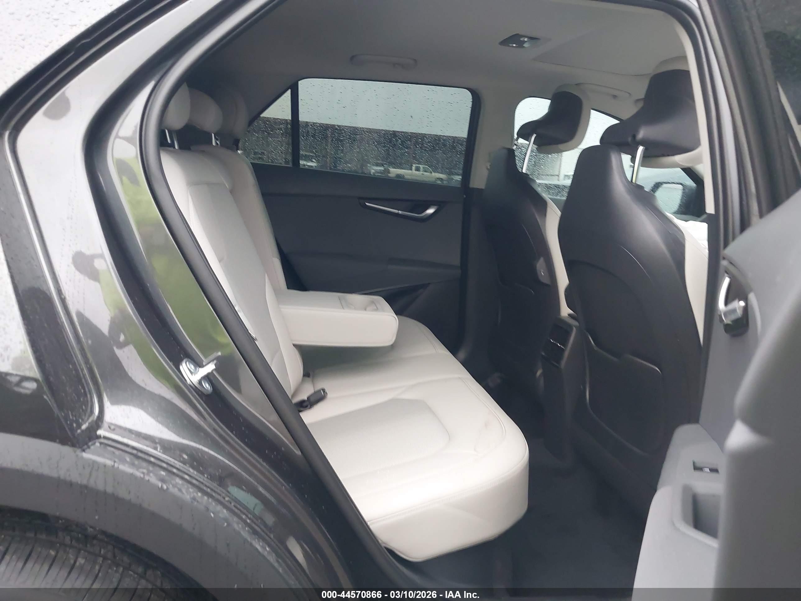 KIA NIRO image 8