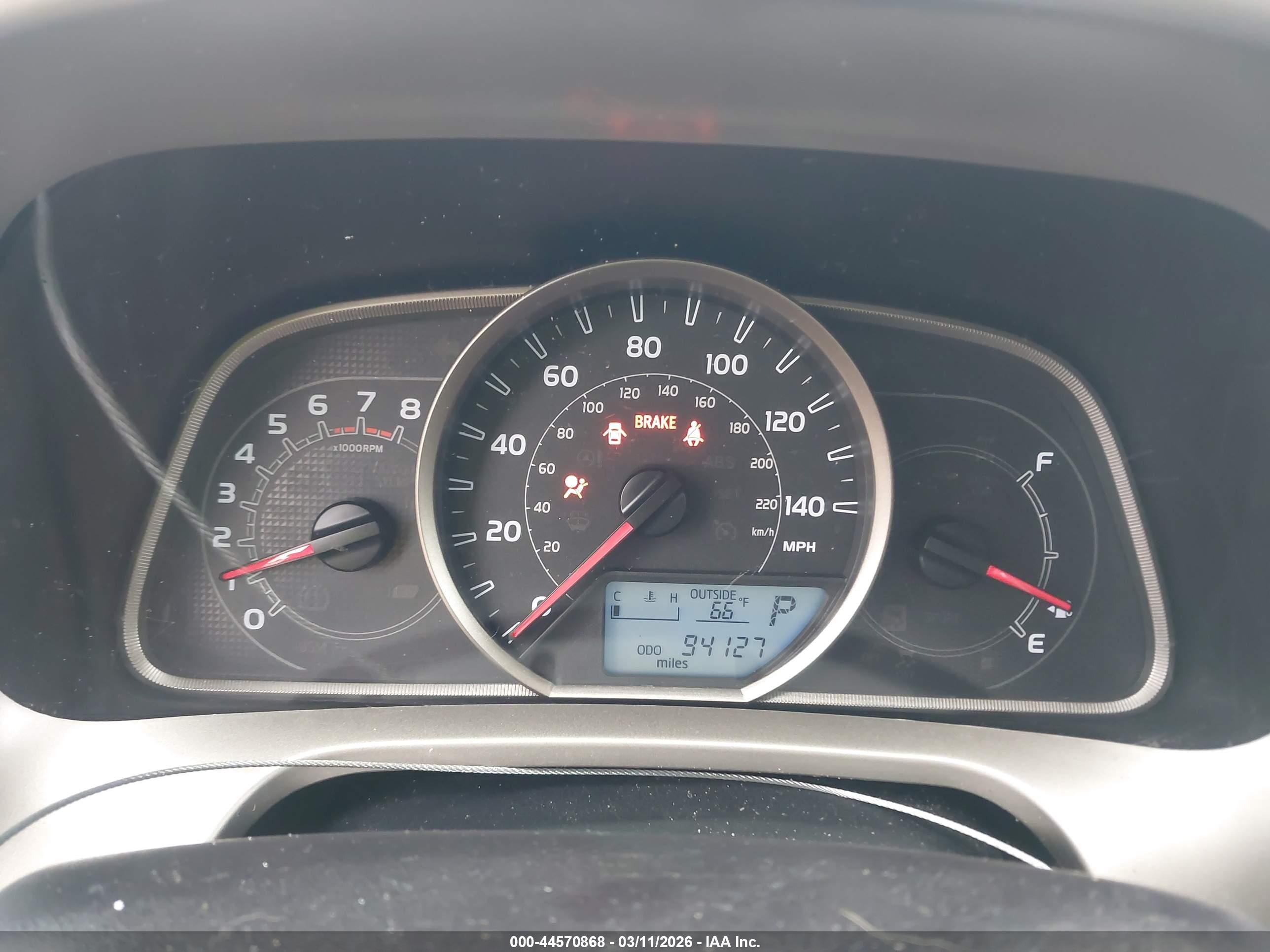 TOYOTA RAV4 image 7