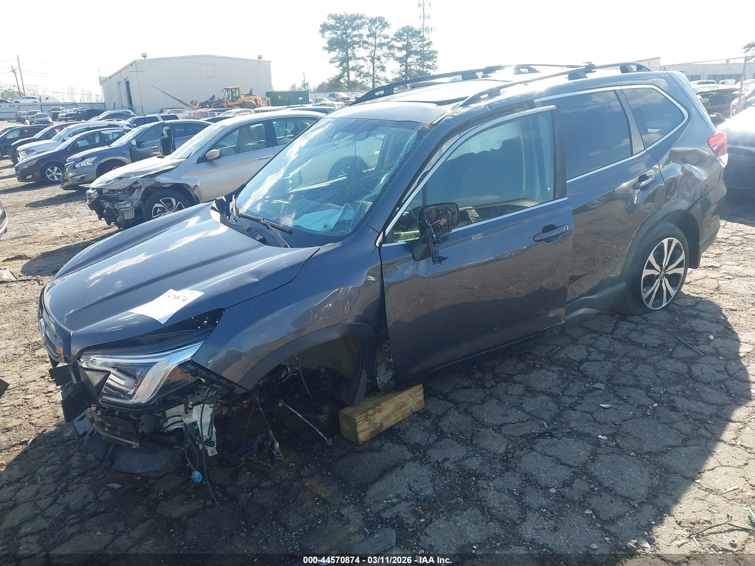 SUBARU FORESTER image 2