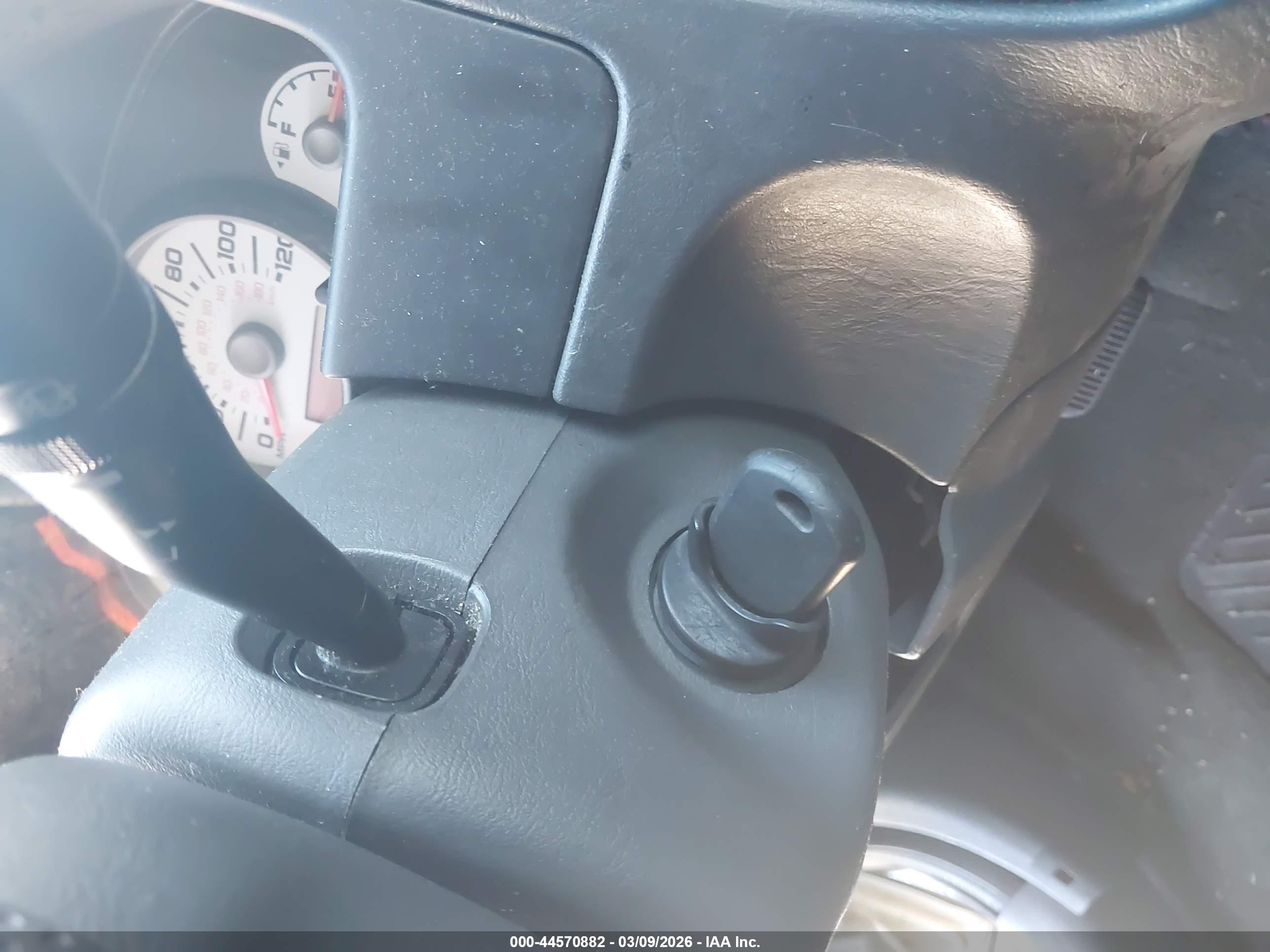 FORD ESCAPE image 11