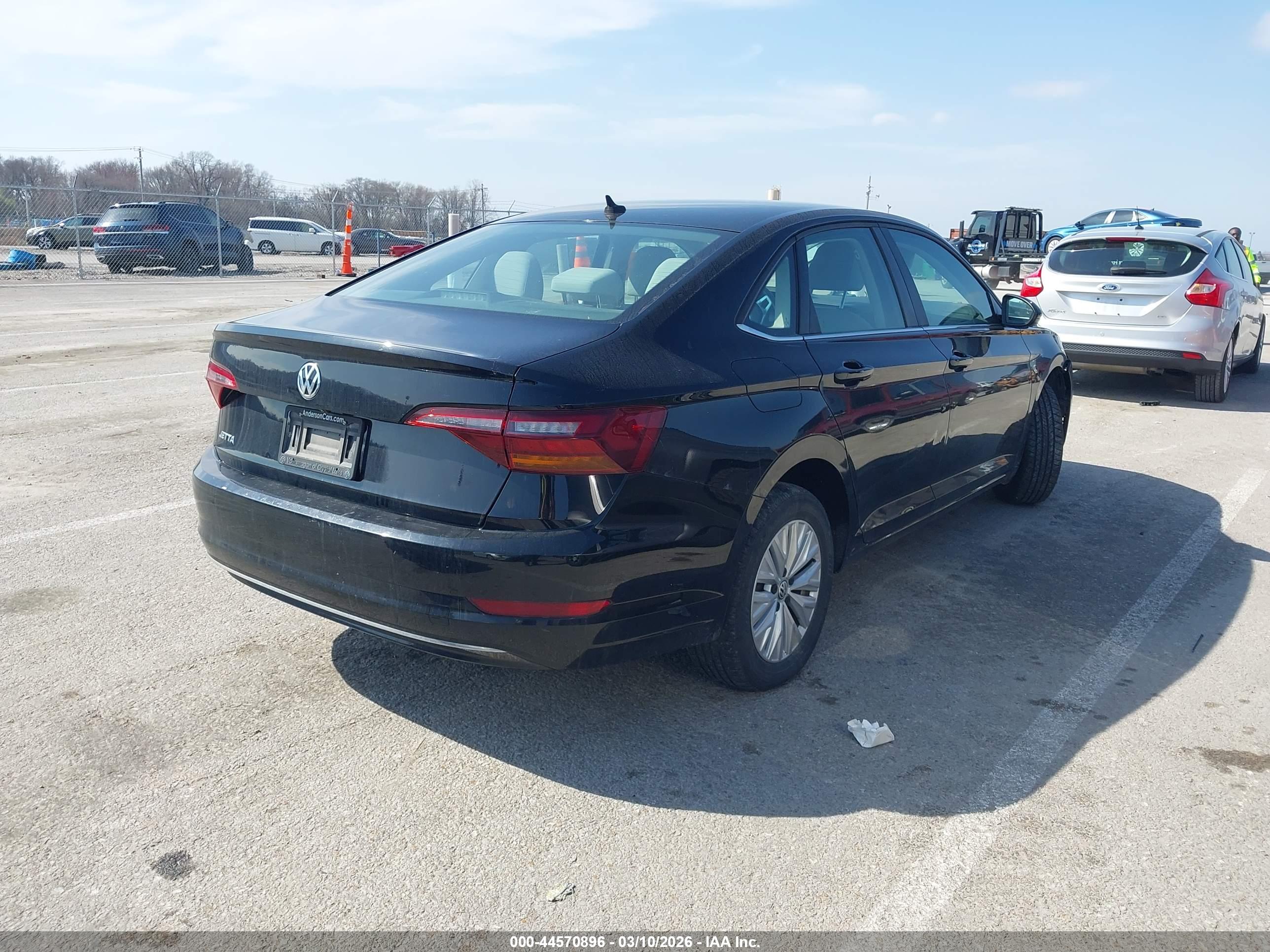 VOLKSWAGEN JETTA image 4