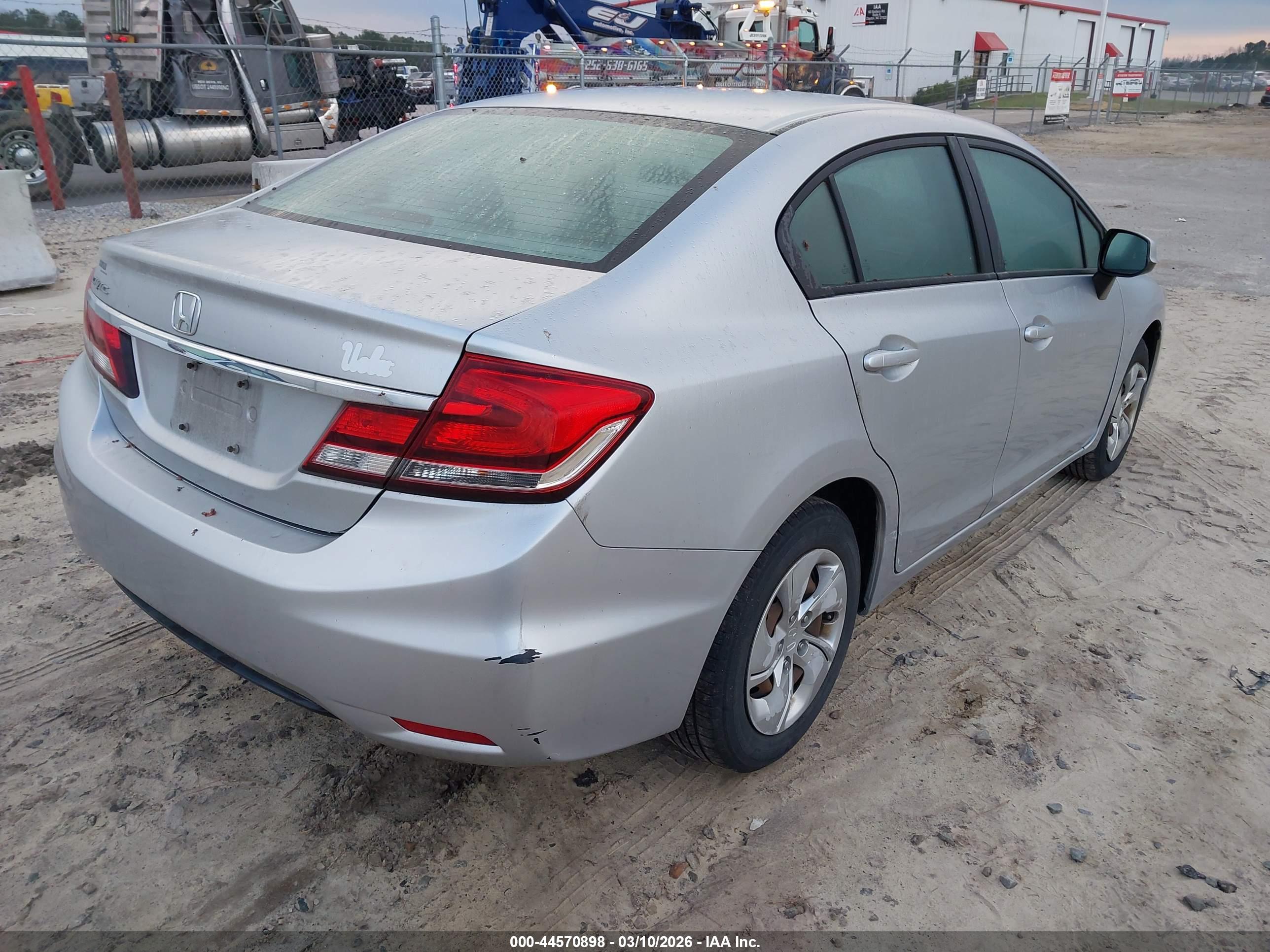 HONDA CIVIC image 4
